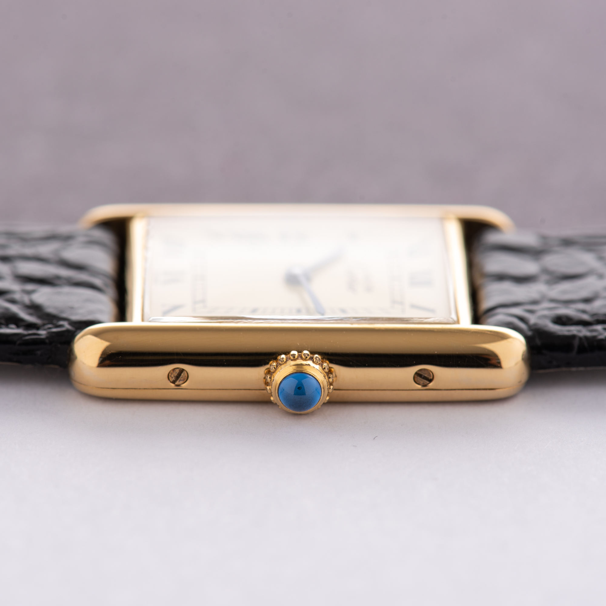 Zicht op Cartier Tank De Must Vermeil Romeinse wijzerplaat Grand Model GM Ultra Volledige set Ref 590005