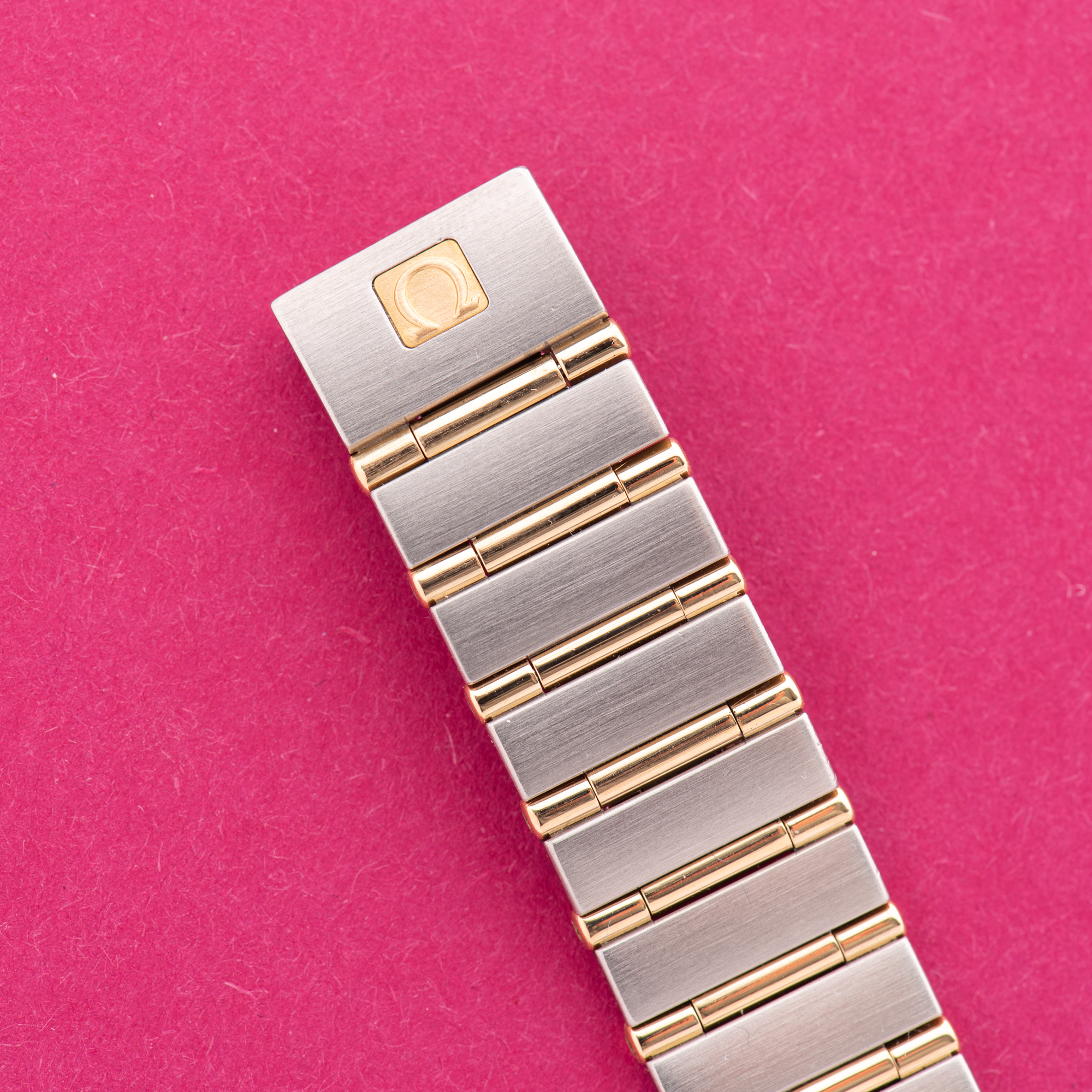 View of Omega Constellation Full Gold Bar 18K Lady Quartz Ref 795.1202