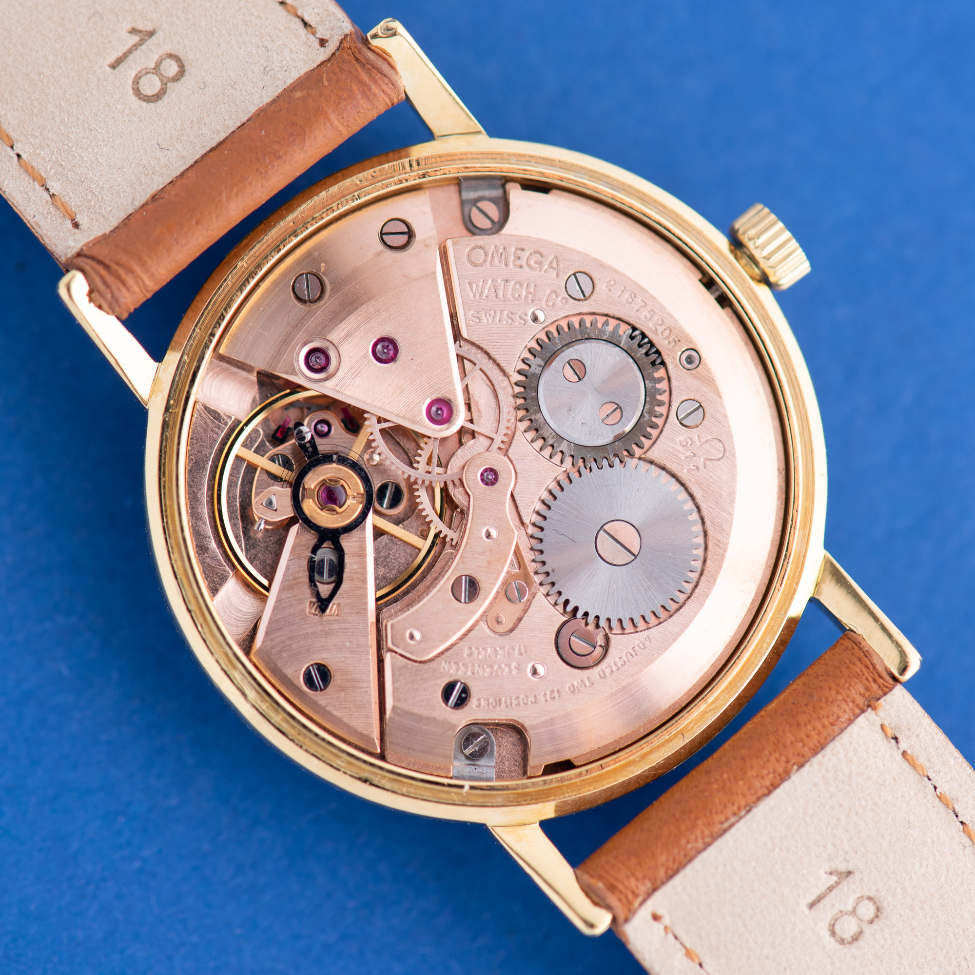 Vue de Omega Dress Centre Seconds Cal 611 Réf 132.004
