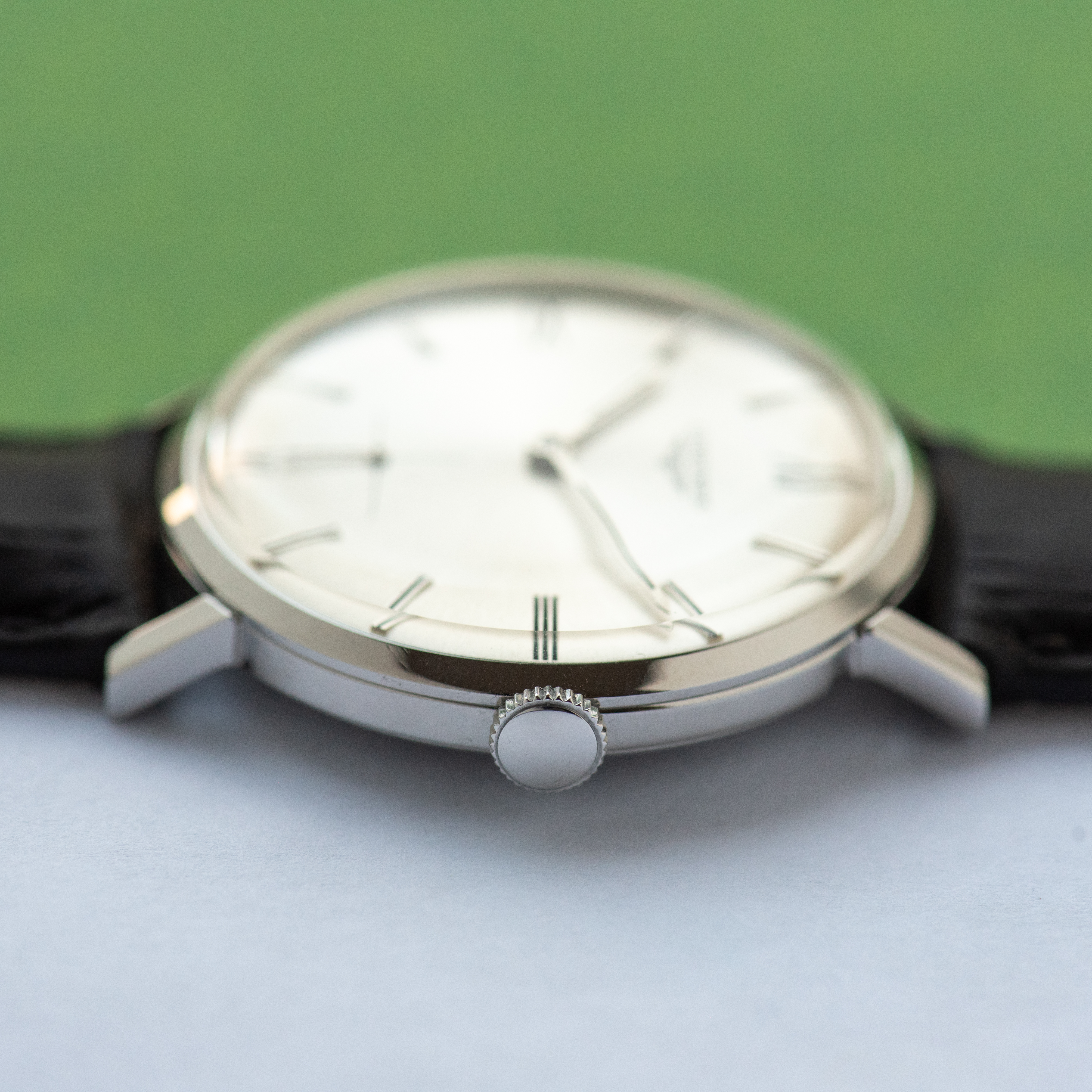 Vue de Longines Dress Watch Roman Numerals Cal 30L Réf 7855