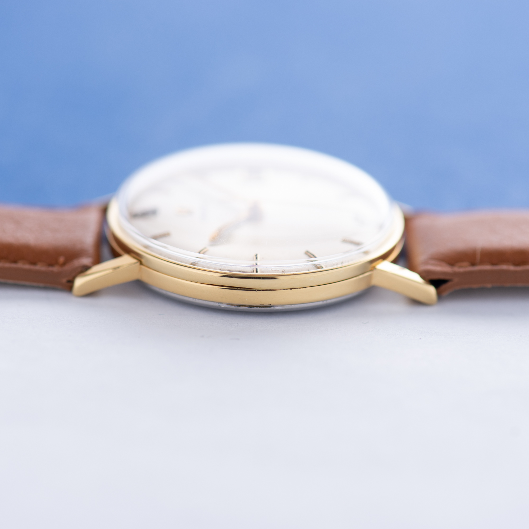 Vue de Omega Dress Centre Seconds Cal 611 Réf 132.004