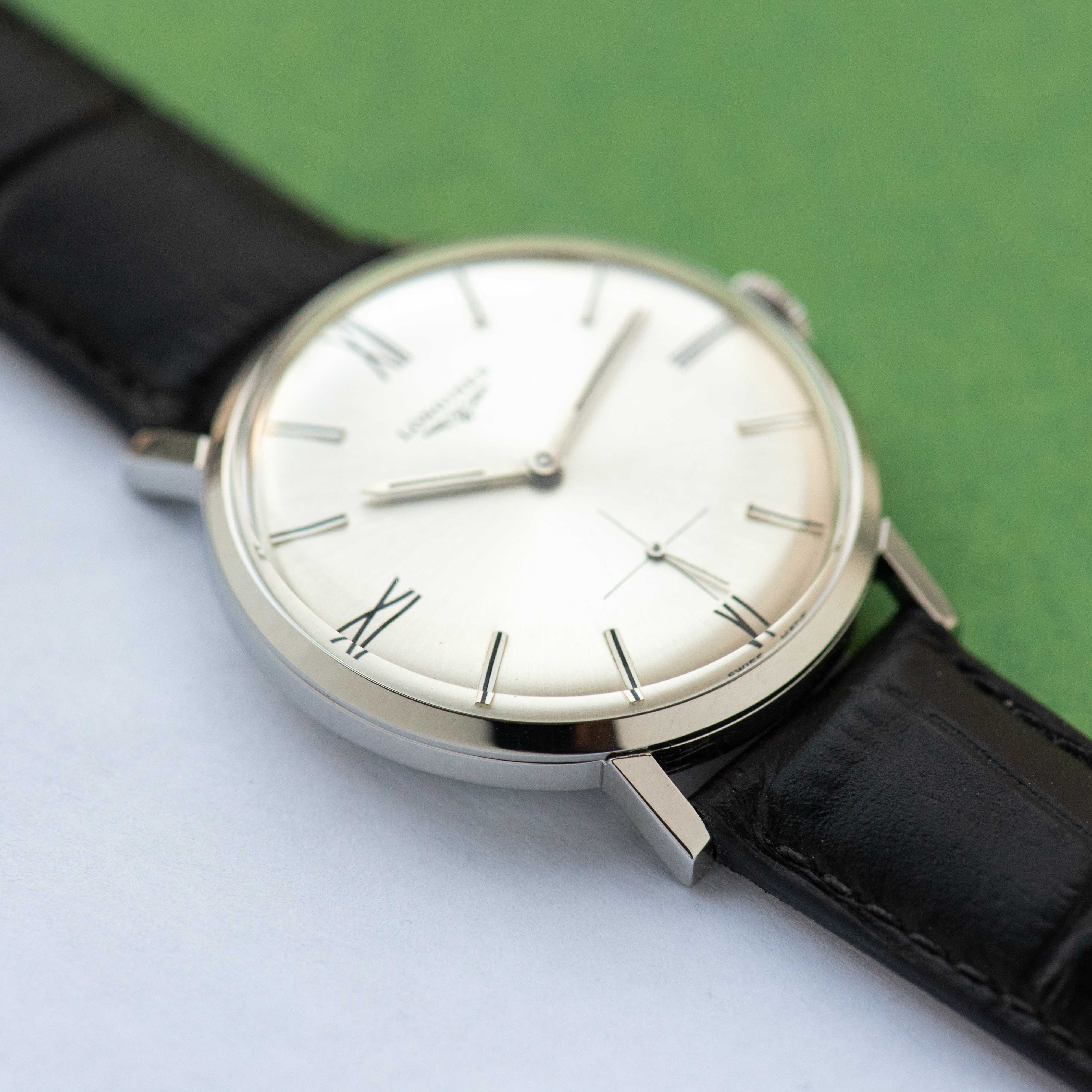 Vue de Longines Dress Watch Roman Numerals Cal 30L Réf 7855
