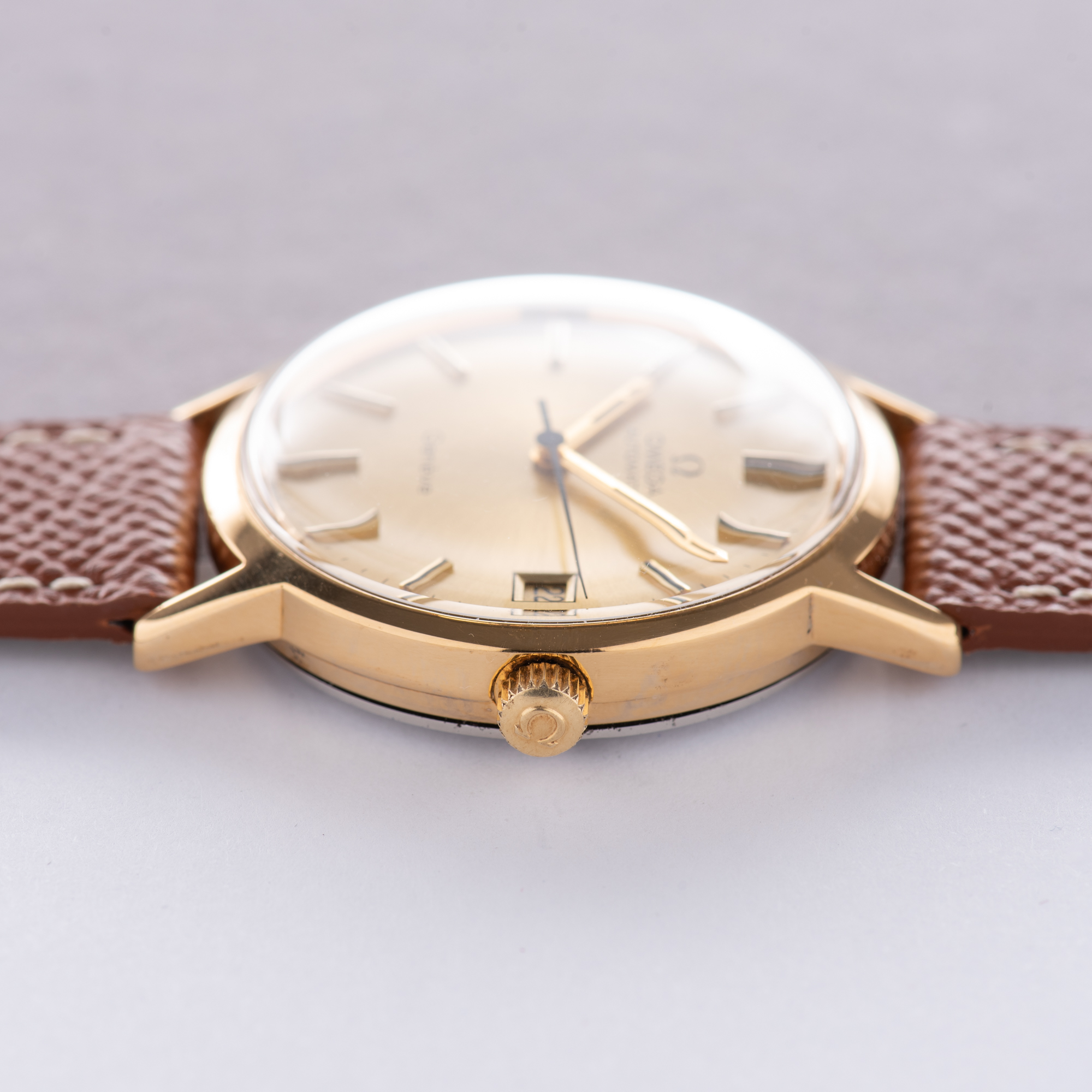 View of Omega Genève Automatic Date HF case From 1973 Ref 166.0163