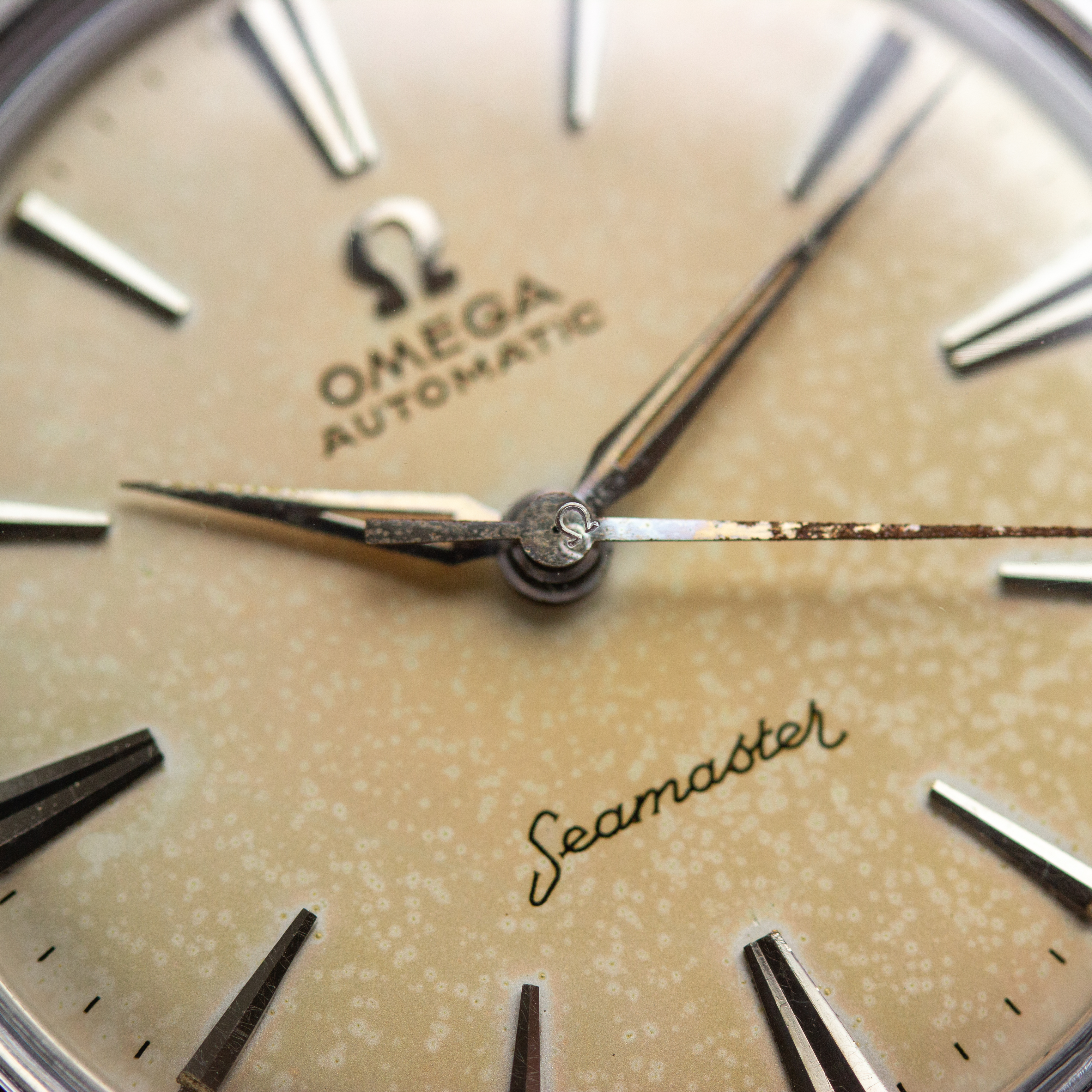 Vue de Omega Seamaster Automatic cal 591 from 1959 Réf 14704