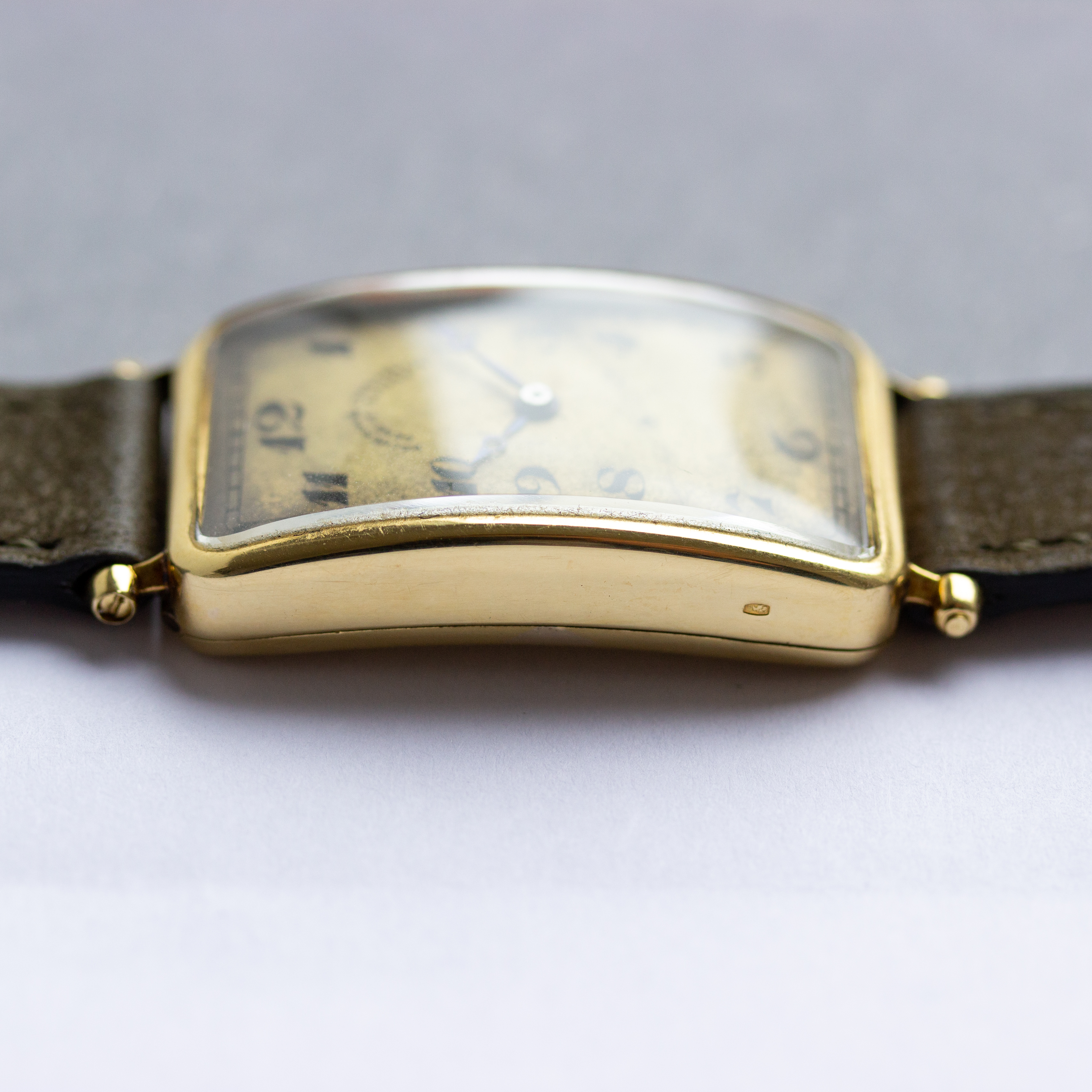 View of Vacheron Constantin Rectangulaire 1920s