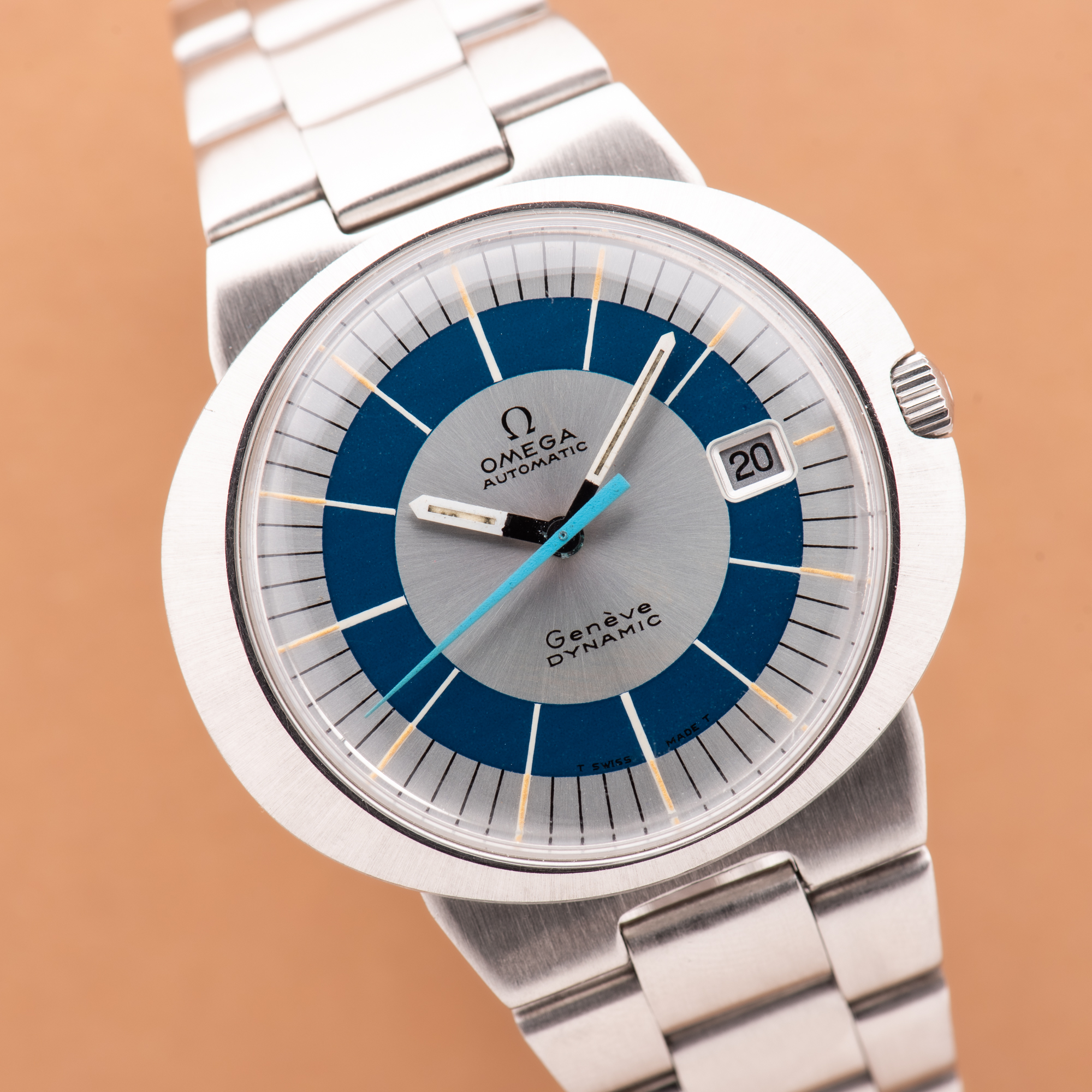 View of Omega Genève Dynamic Automatic White Blue Dial from 1969 Ref 166.039