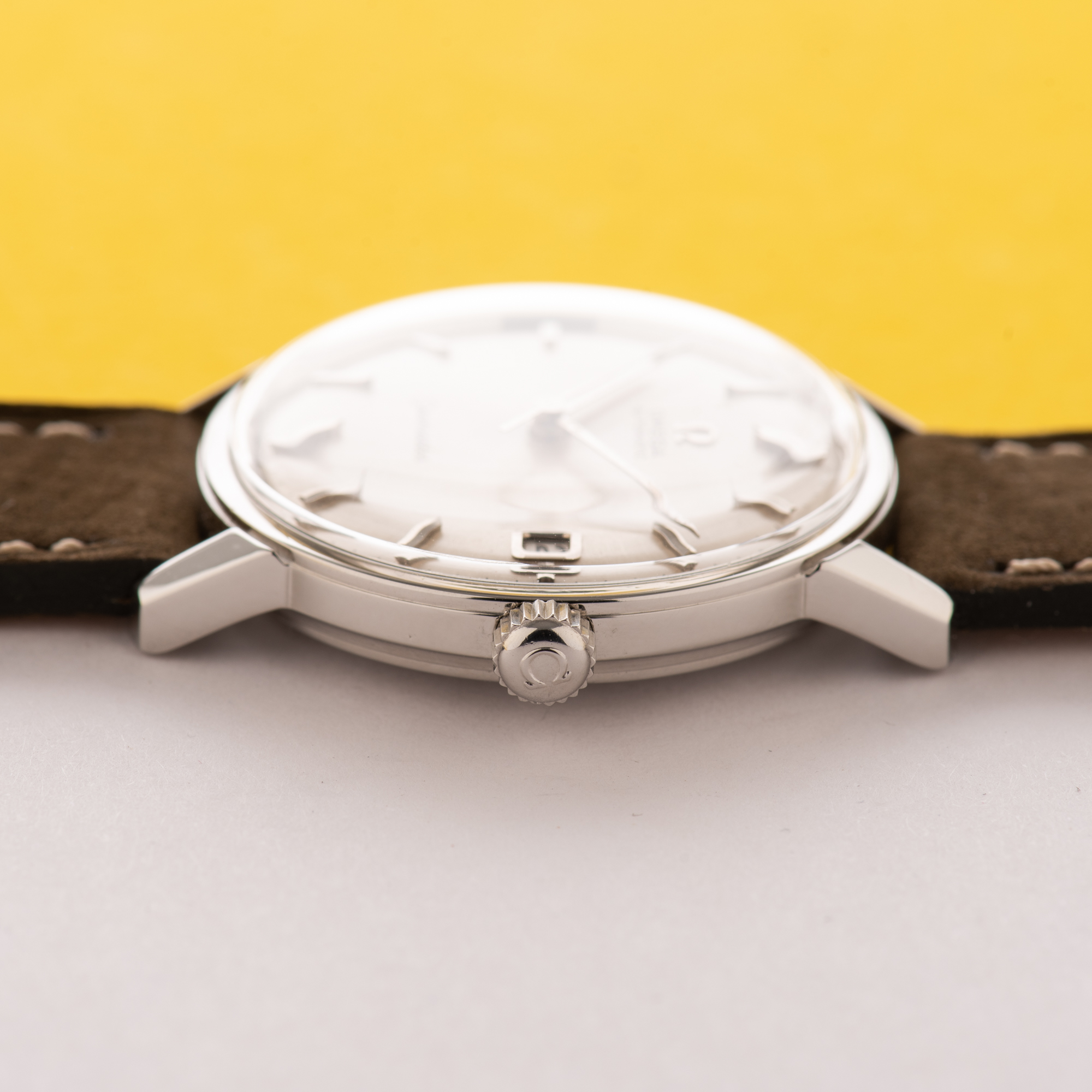 Vue de Omega Seamaster Automatic Date from 1965 Réf 166.002