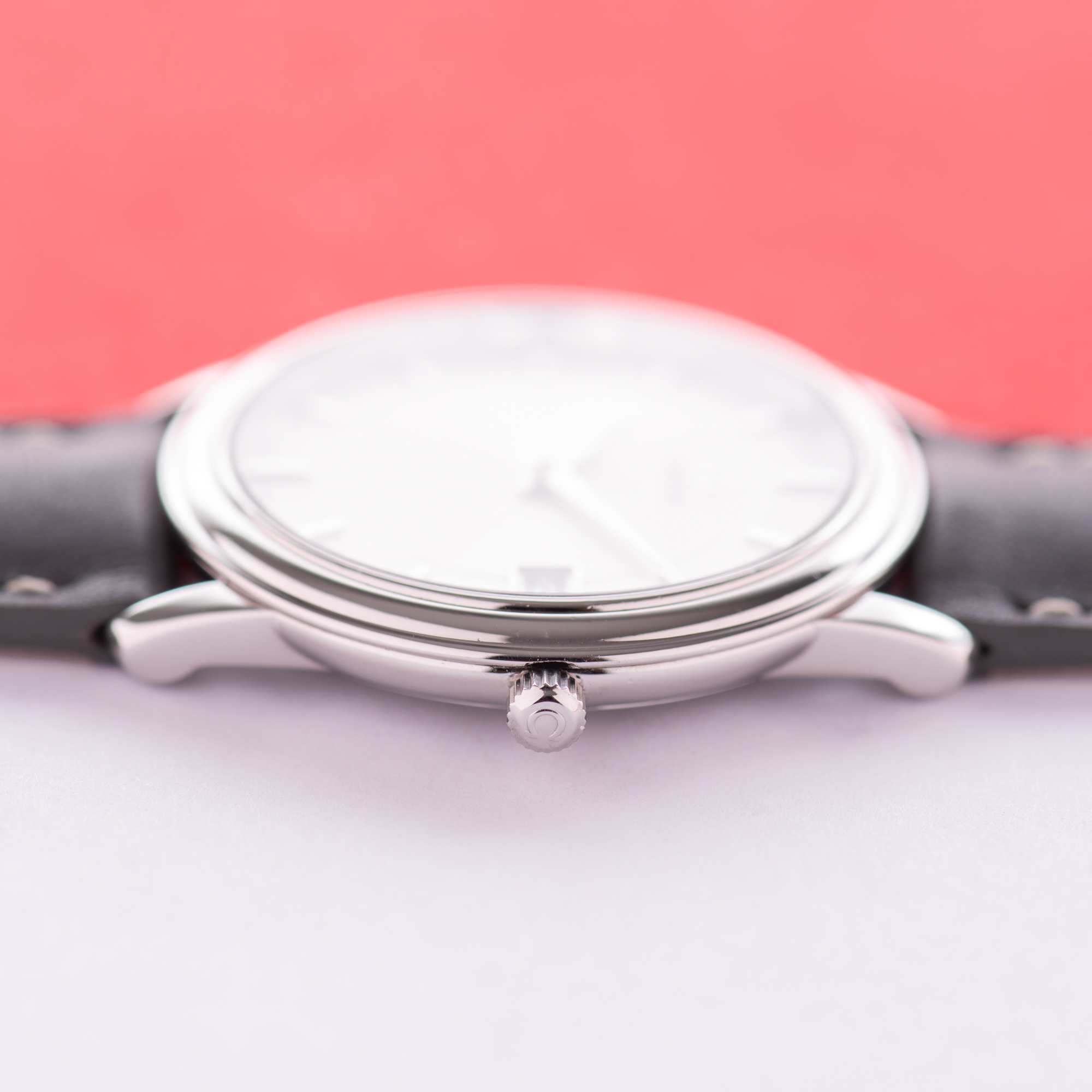 Vue de Omega De Ville Prestige Quartz cal 1532 Réf 196.1150
