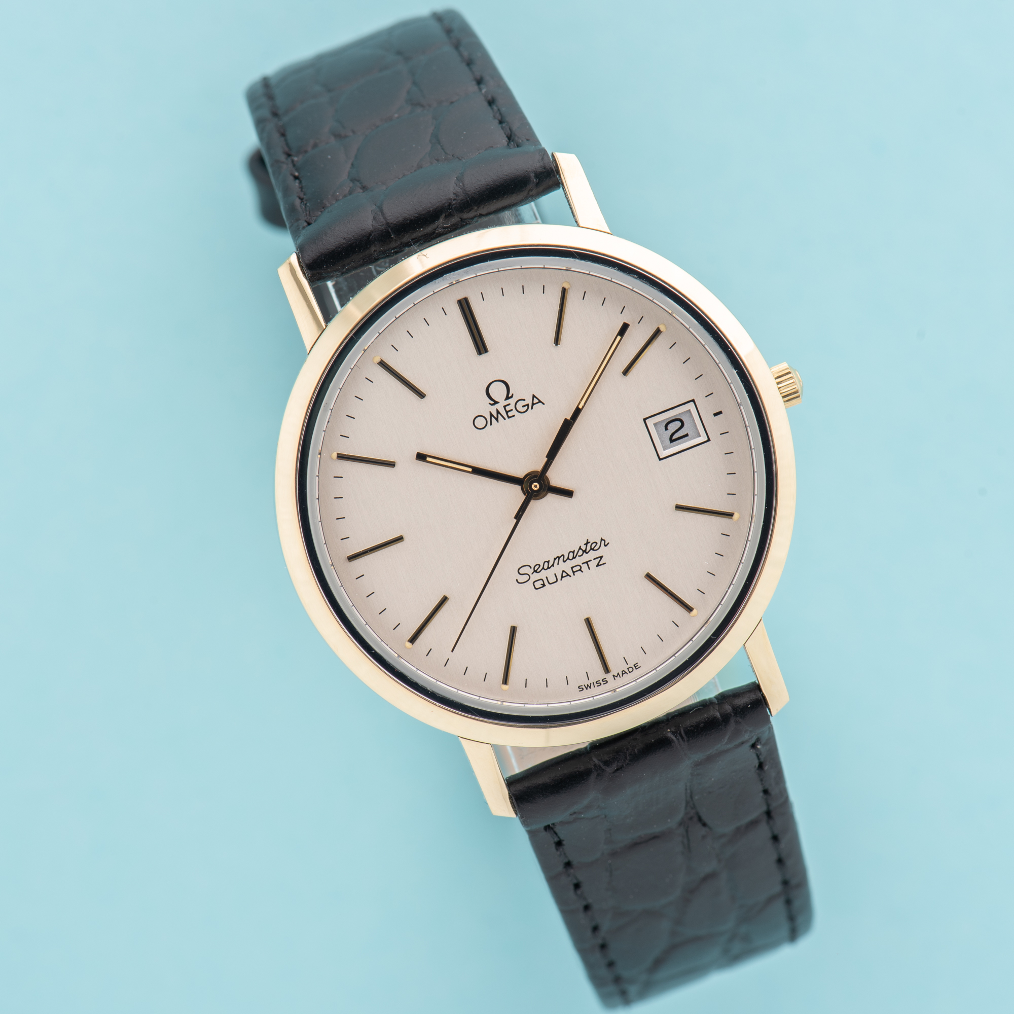 View of Omega Seamaster Quartz Gold on Steel cal 1432 Full set from 1984 Réf 196.0282