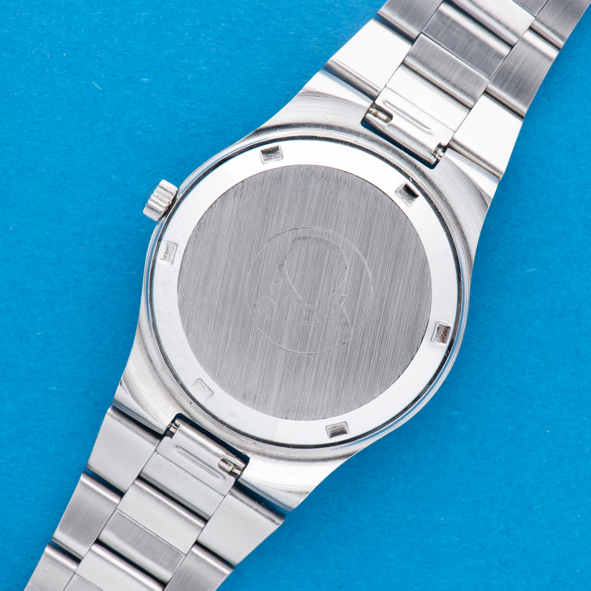 Vue de Omega Genève Automatic Date Silver Réf 366.0832 Year 1974