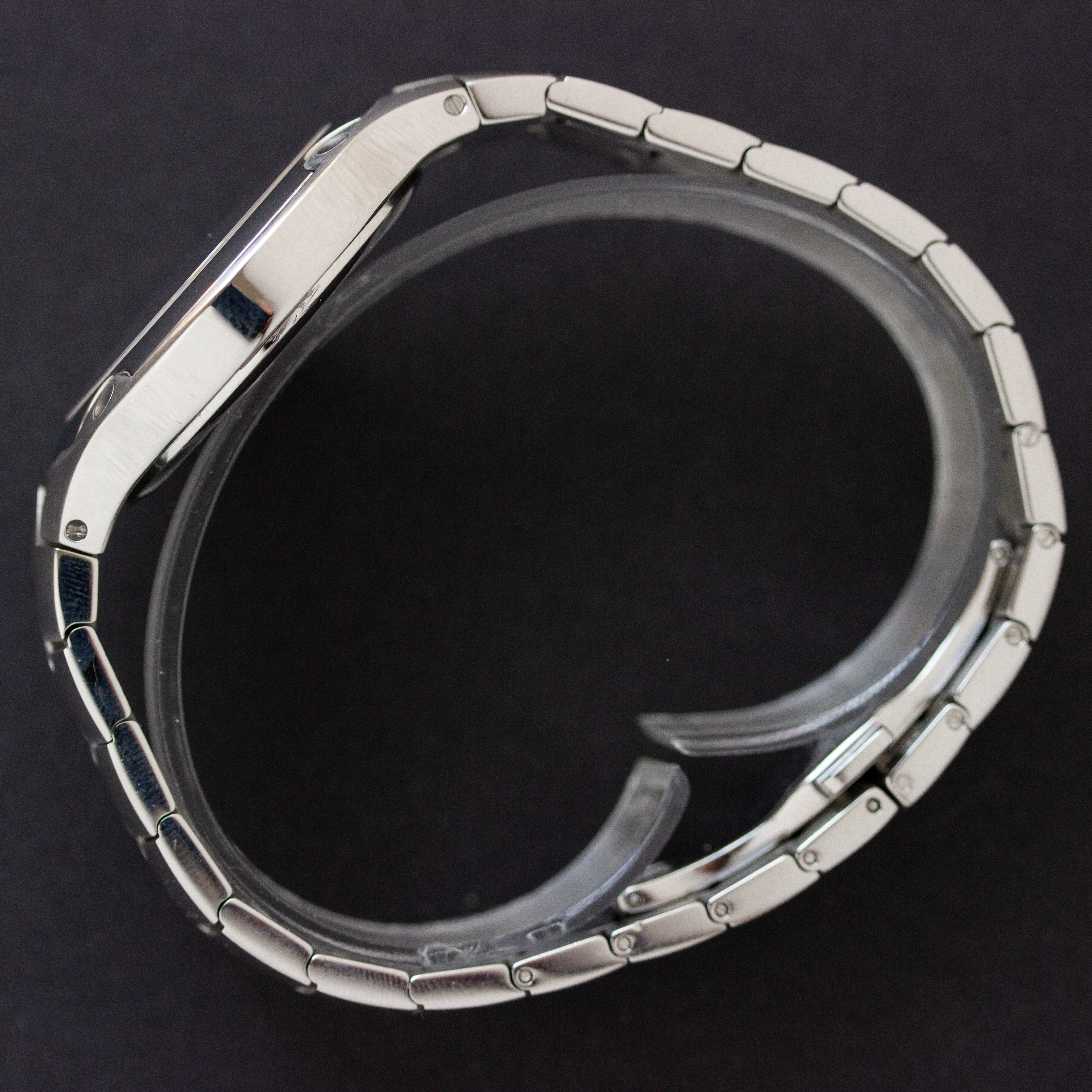 Zicht op Movado Sports Edition SE Black Mirror Museum dial