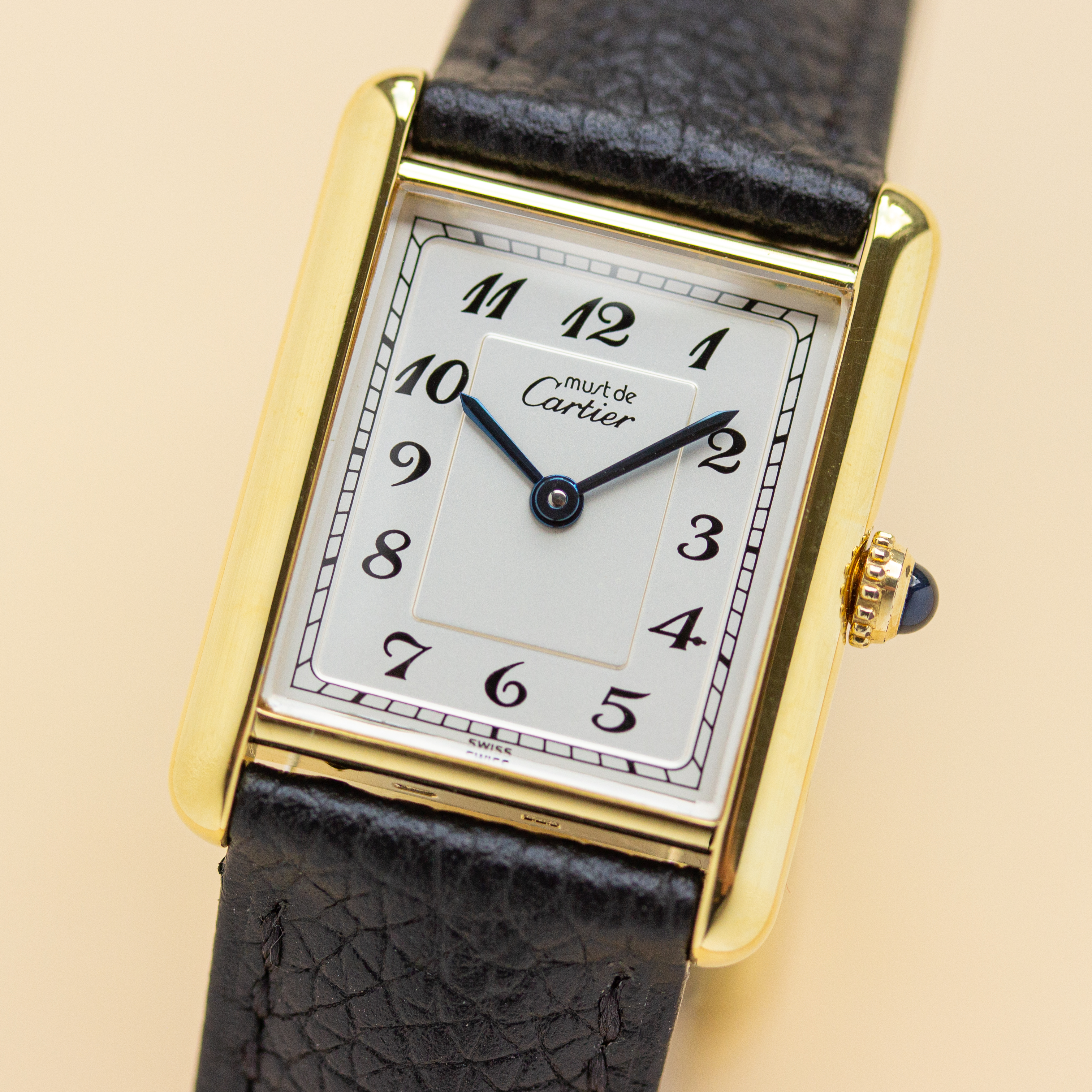Vue de Cartier Must de Tank Vermeil Big Grand Size Breguet Dial Réf 590005