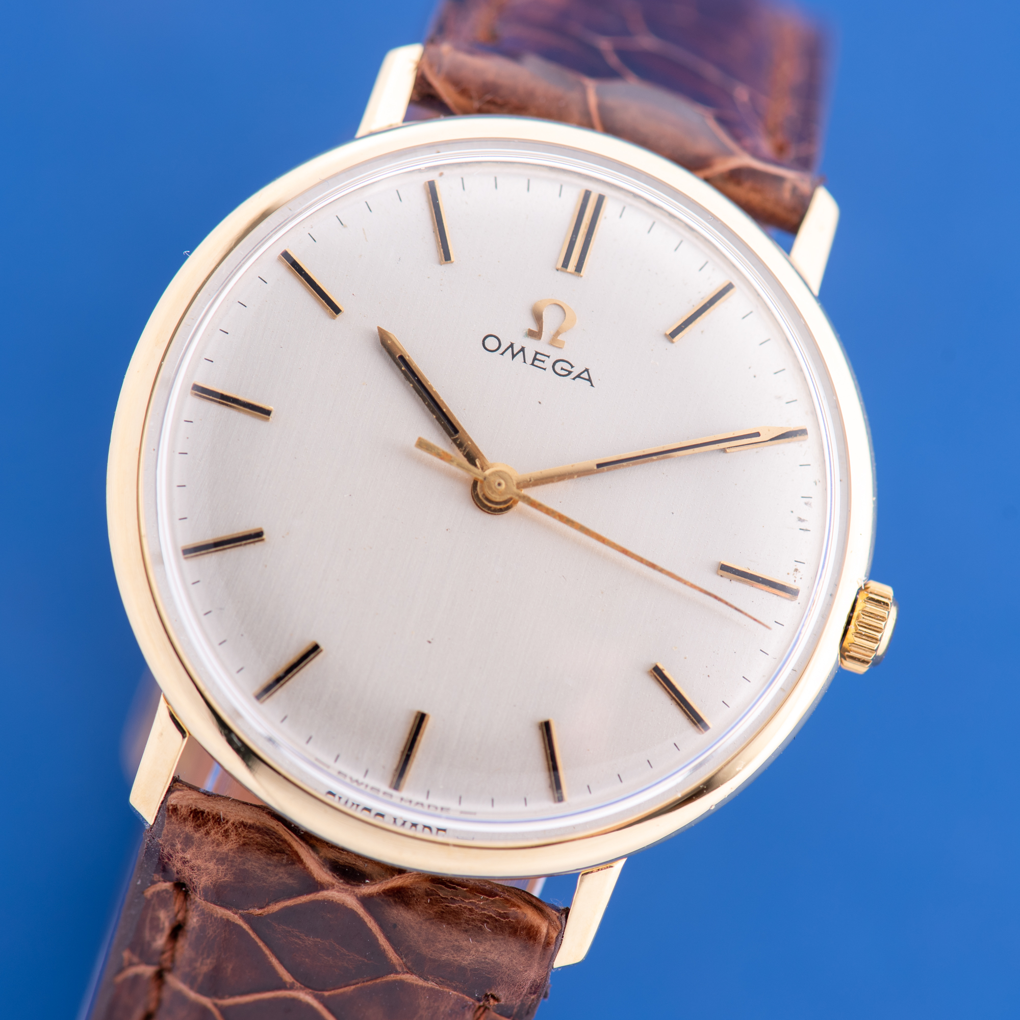 Vue de Omega Dress Watch Centre Seconds 18K Réf 131.016