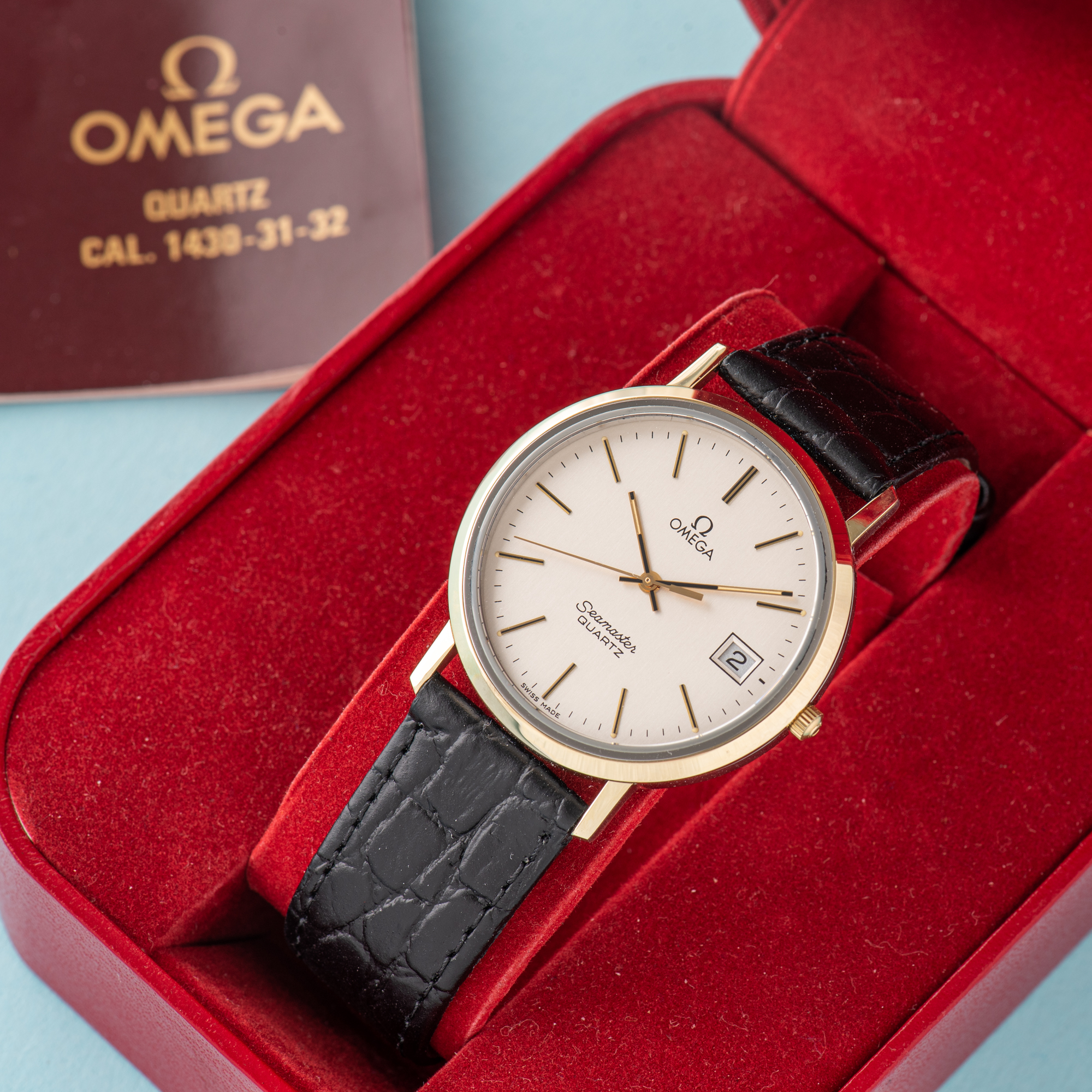View of Omega Seamaster Quartz Gold on Steel cal 1432 Full set from 1984 Réf 196.0282