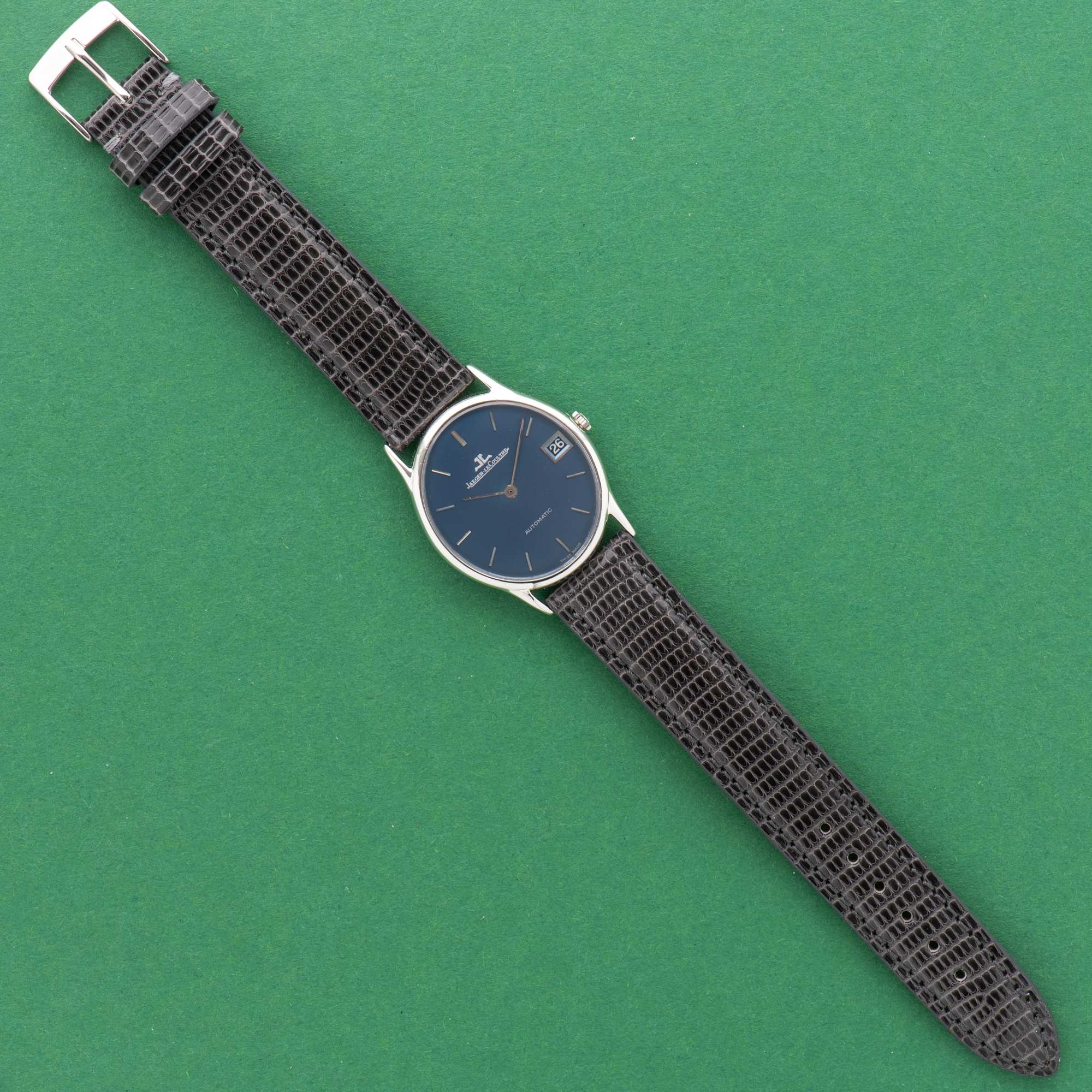 Vue de Jaeger LeCoultre Automatic Ellipse Blue Cal 900​​​​​​​ Réf 5002.42