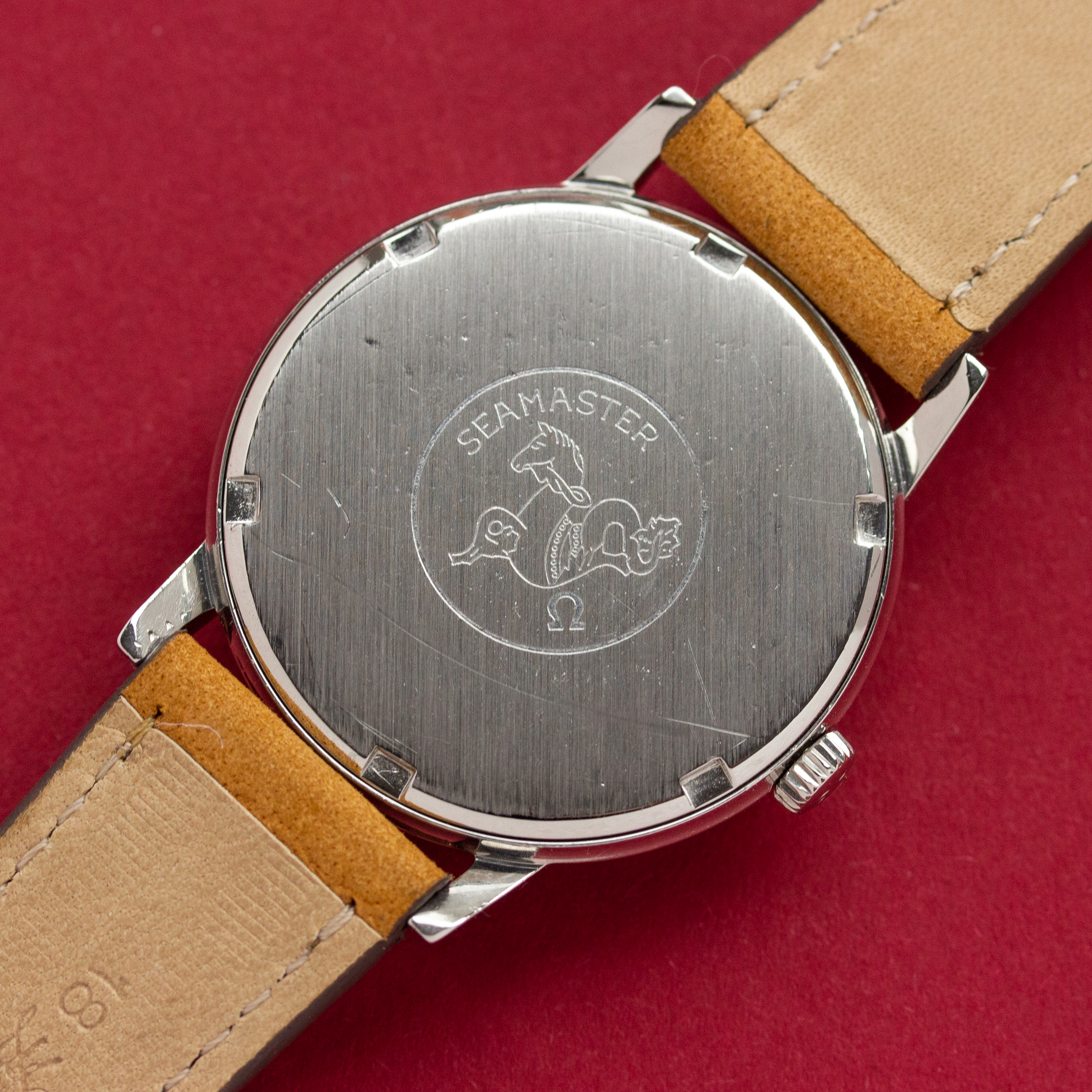 Vue de Omega Genève Réf 135.011 Seahorse Case from 1965