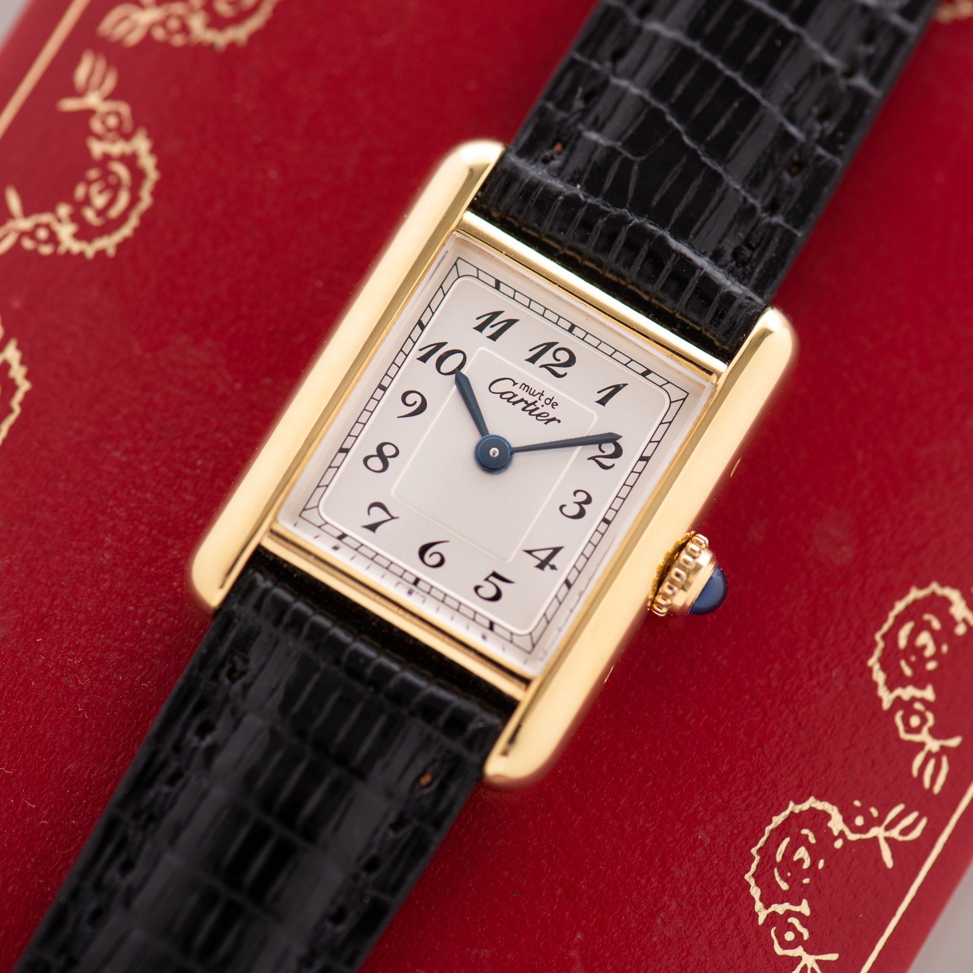 Vue de Cartier Must de Tank Vermeil Quartz Breguet Dial Réf 5057001