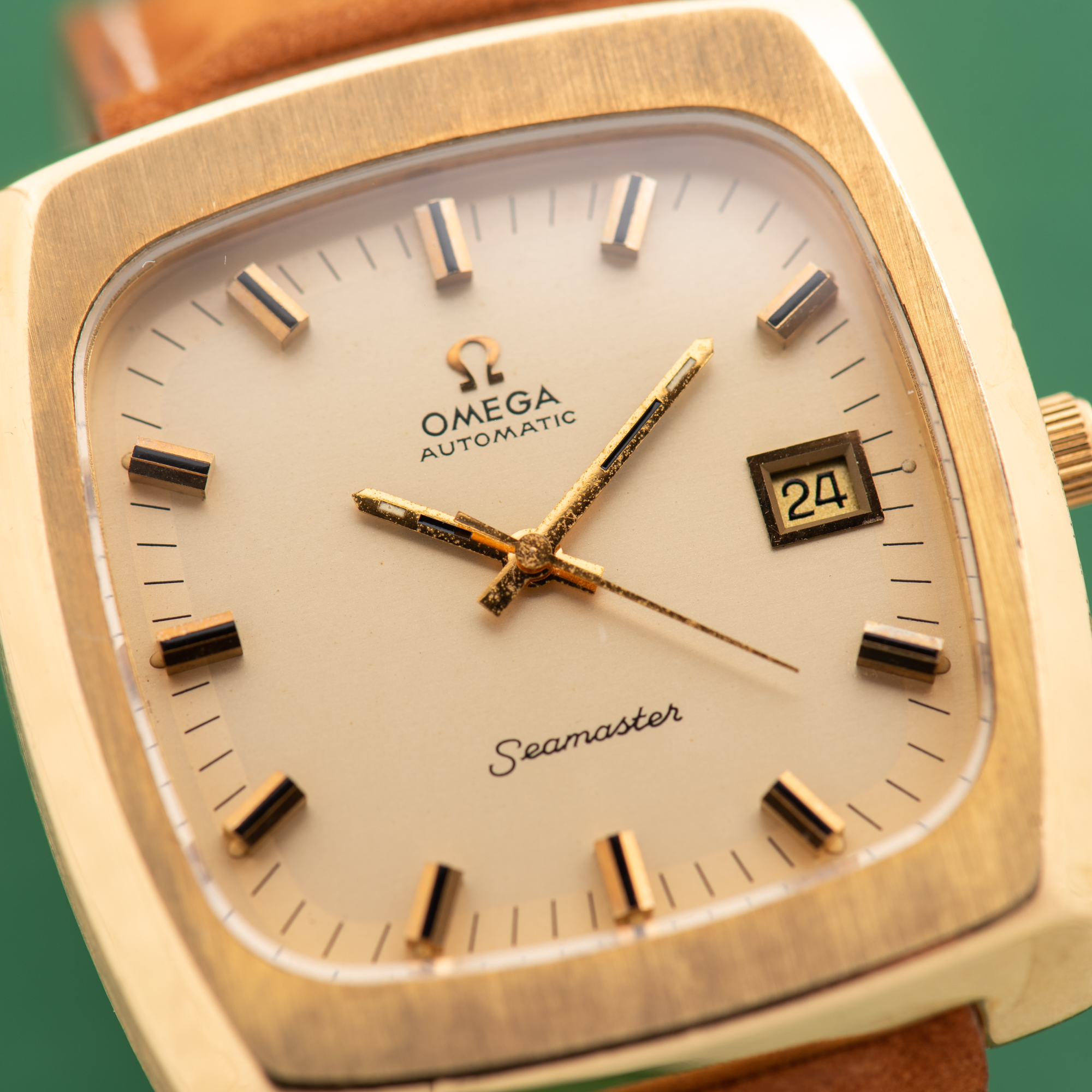 Zicht op Omega Seamaster Automatic Date Oversize TV Réf 166.0138