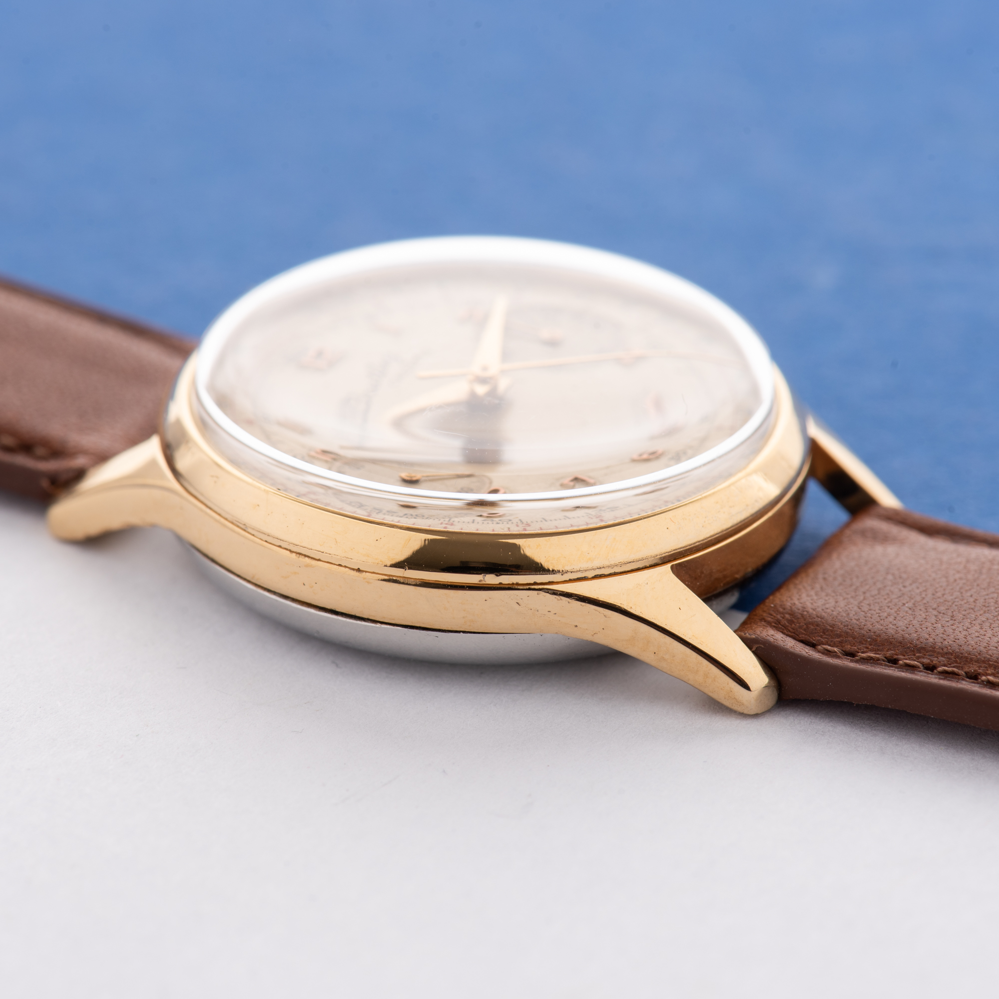 Zicht op Breitling Cadette Chronograaf Venus 188 Ref 1189