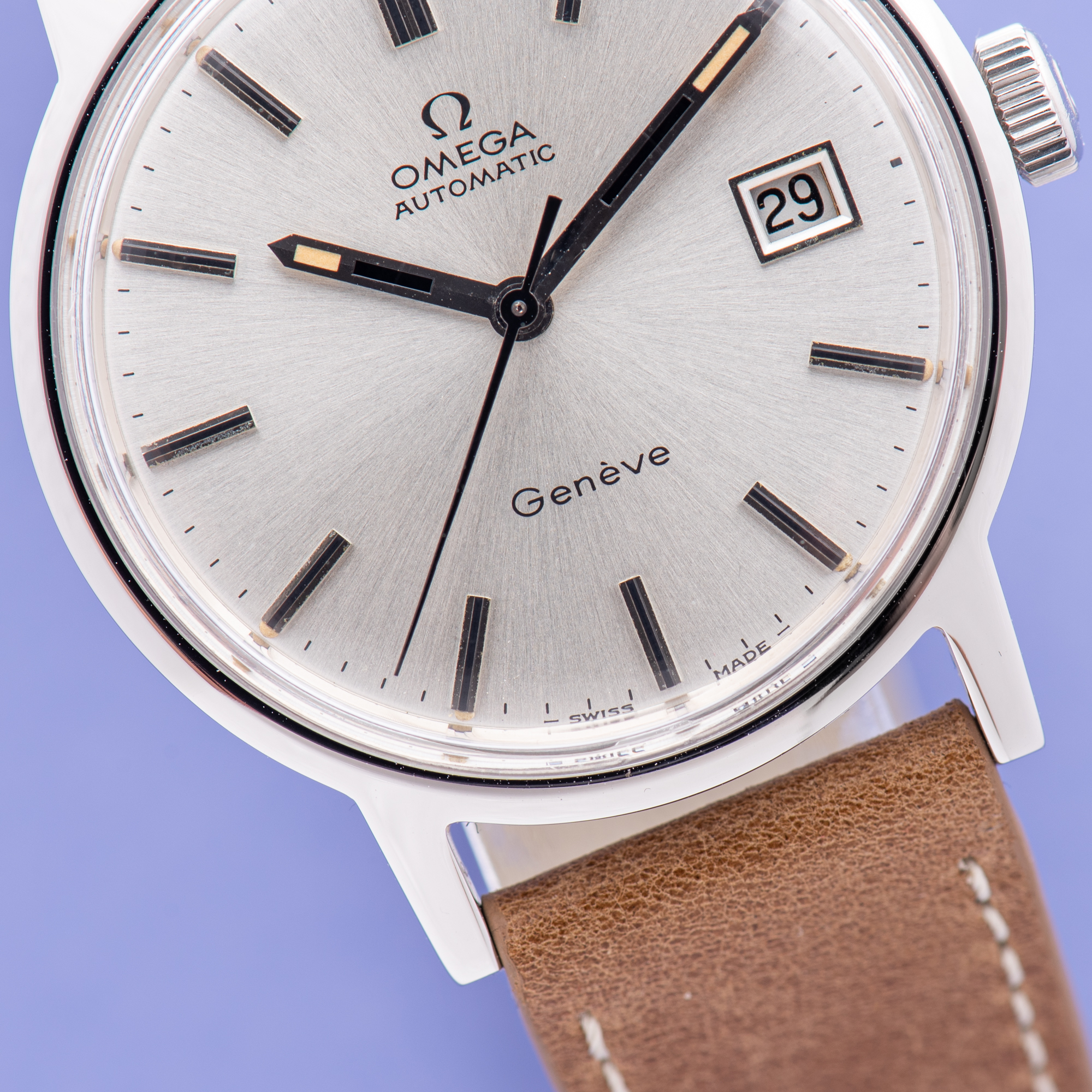 Zicht op Omega Genève Automatic Date From 1973 Réf 166.0098