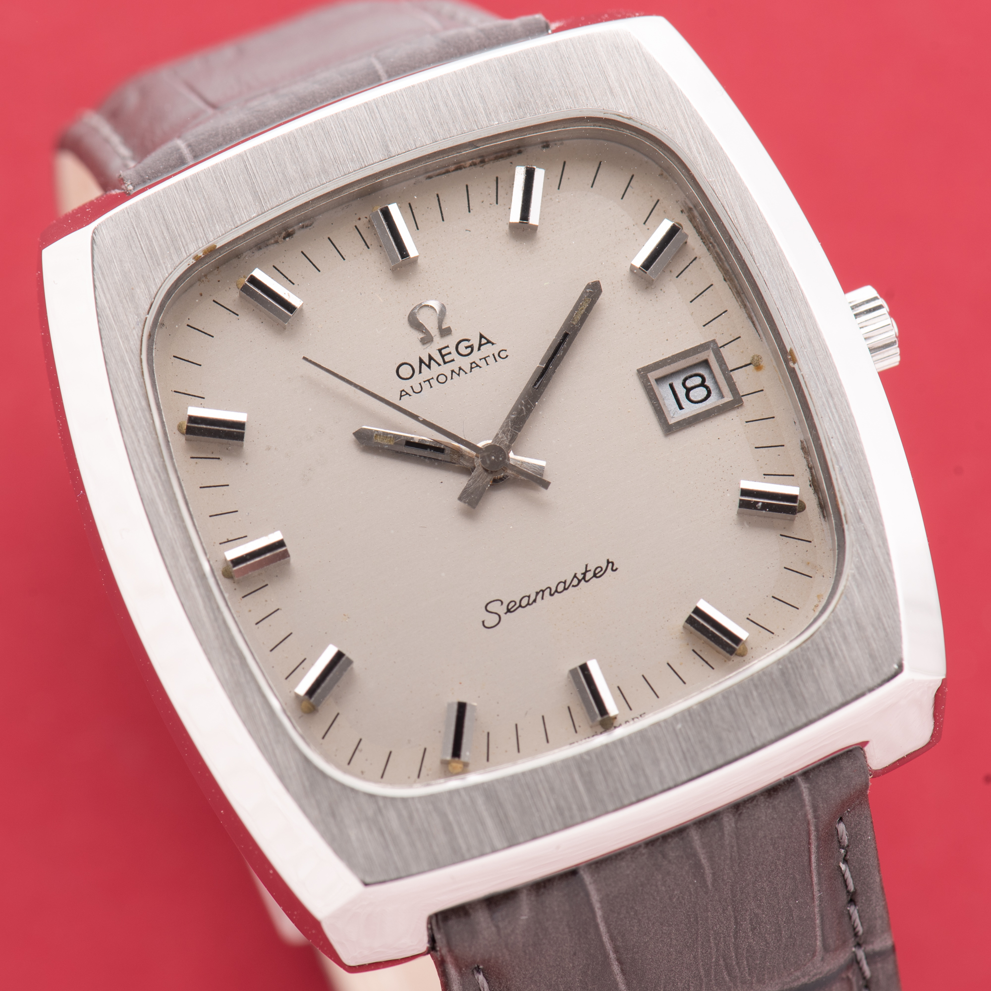 View of Omega Seamaster Automatic Date Oversize TV Réf 166.0138