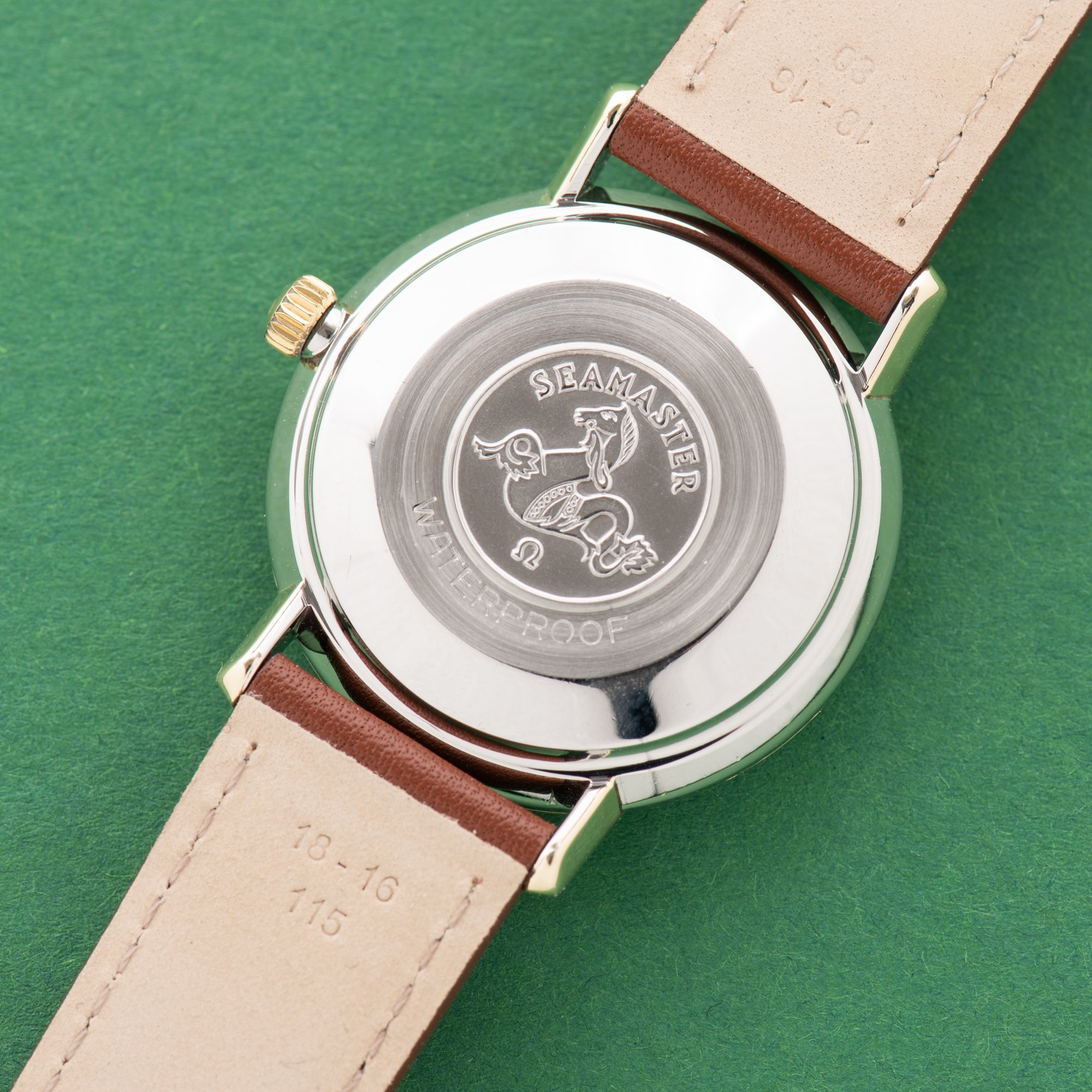 Zicht op Omega Seamaster De Ville Automatic Gold/Steel Ref 165.020