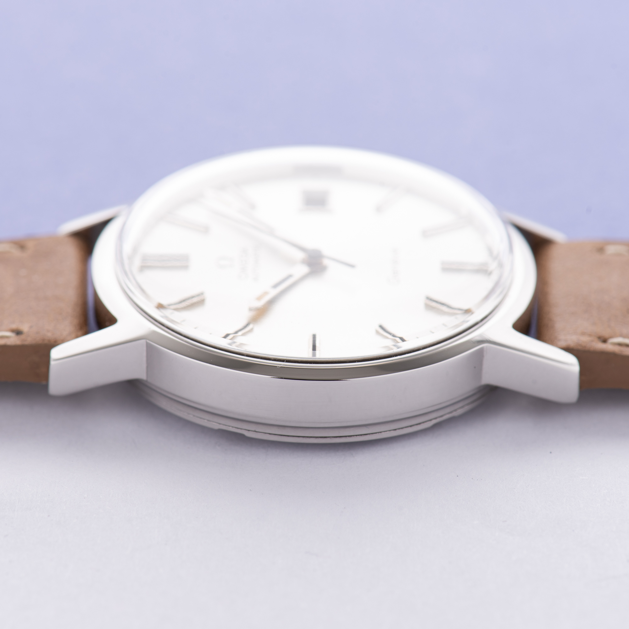 Zicht op Omega Genève Automatic Date From 1973 Réf 166.0098