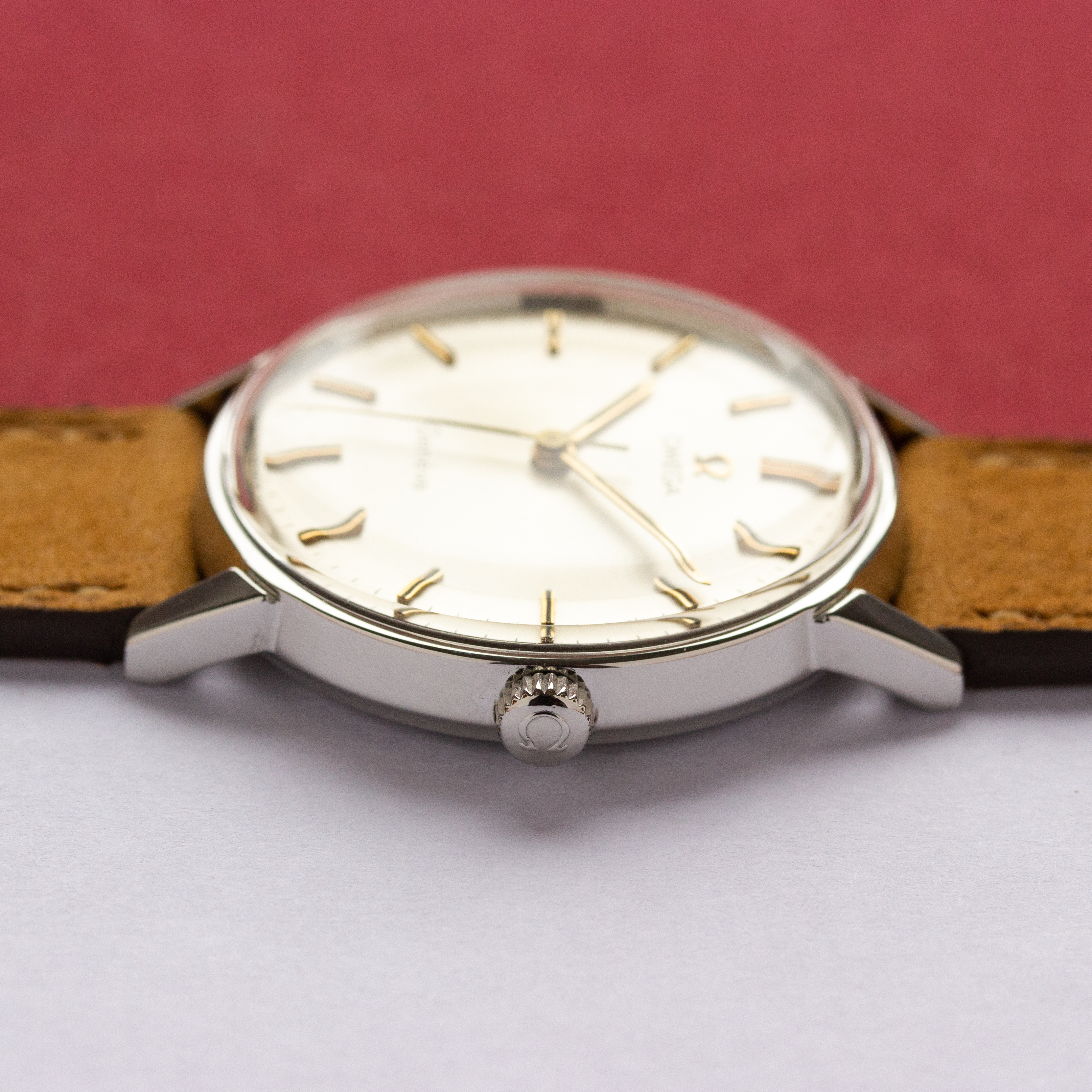Vue de Omega Genève Réf 135.011 Seahorse Case from 1965