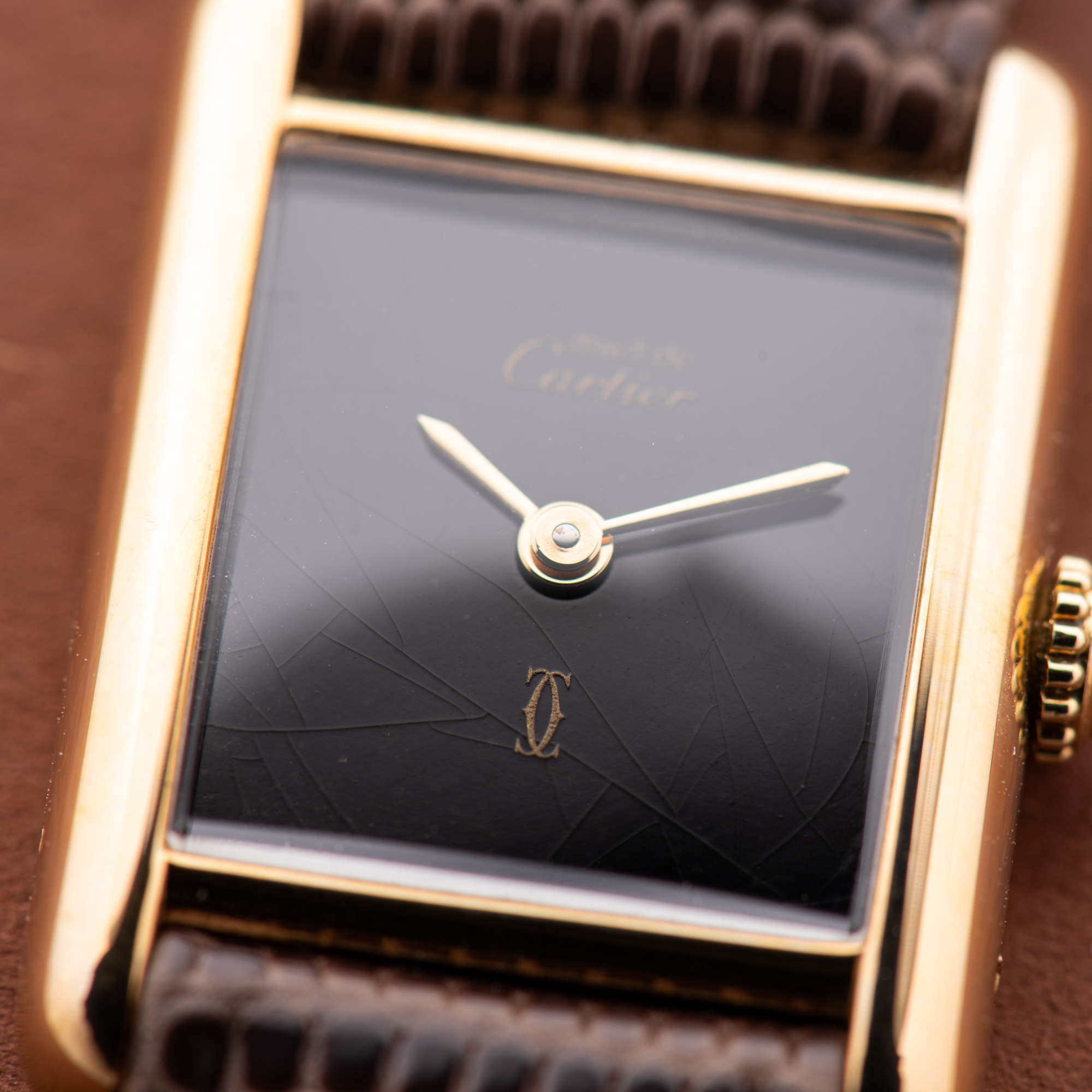 Vue de Cartier Must de Tank de Must Vermeil PM Onyx Black Spider Dial