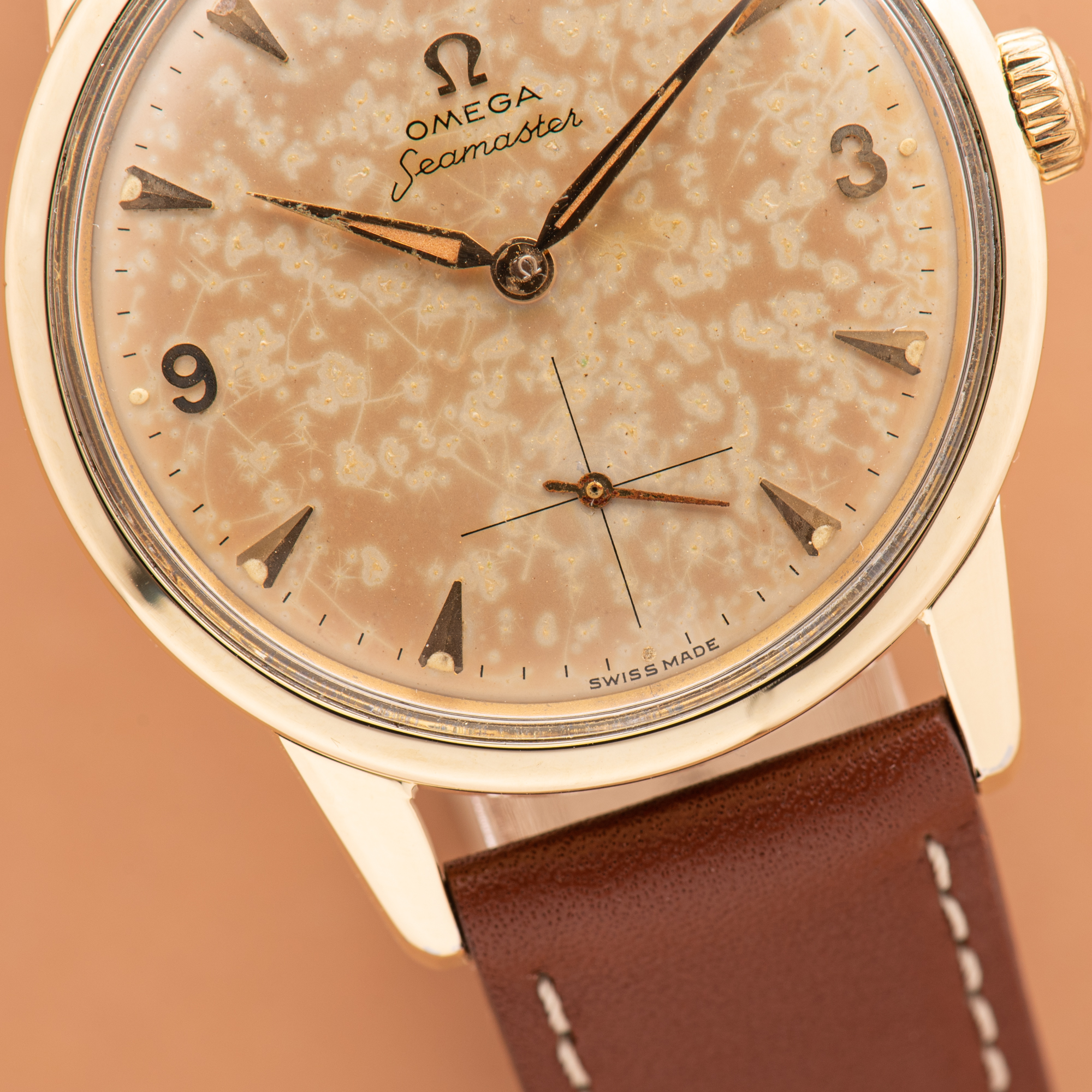 View of Omega Seamaster Jumbo Dress Small Sub Second Patina Dial from 1961 Réf 14389