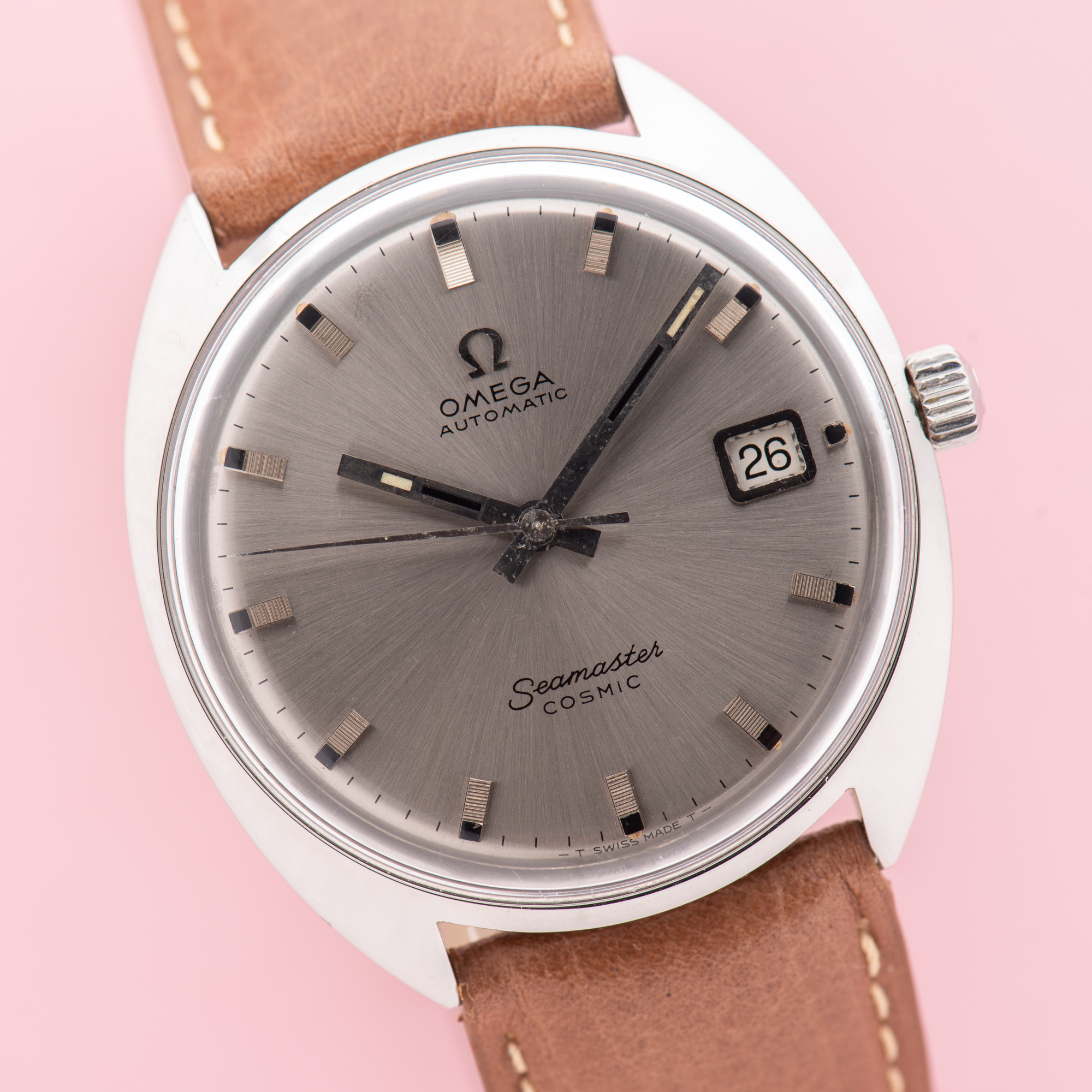 Vue de Omega Seamaster cosmic réf 166.026 cal 565