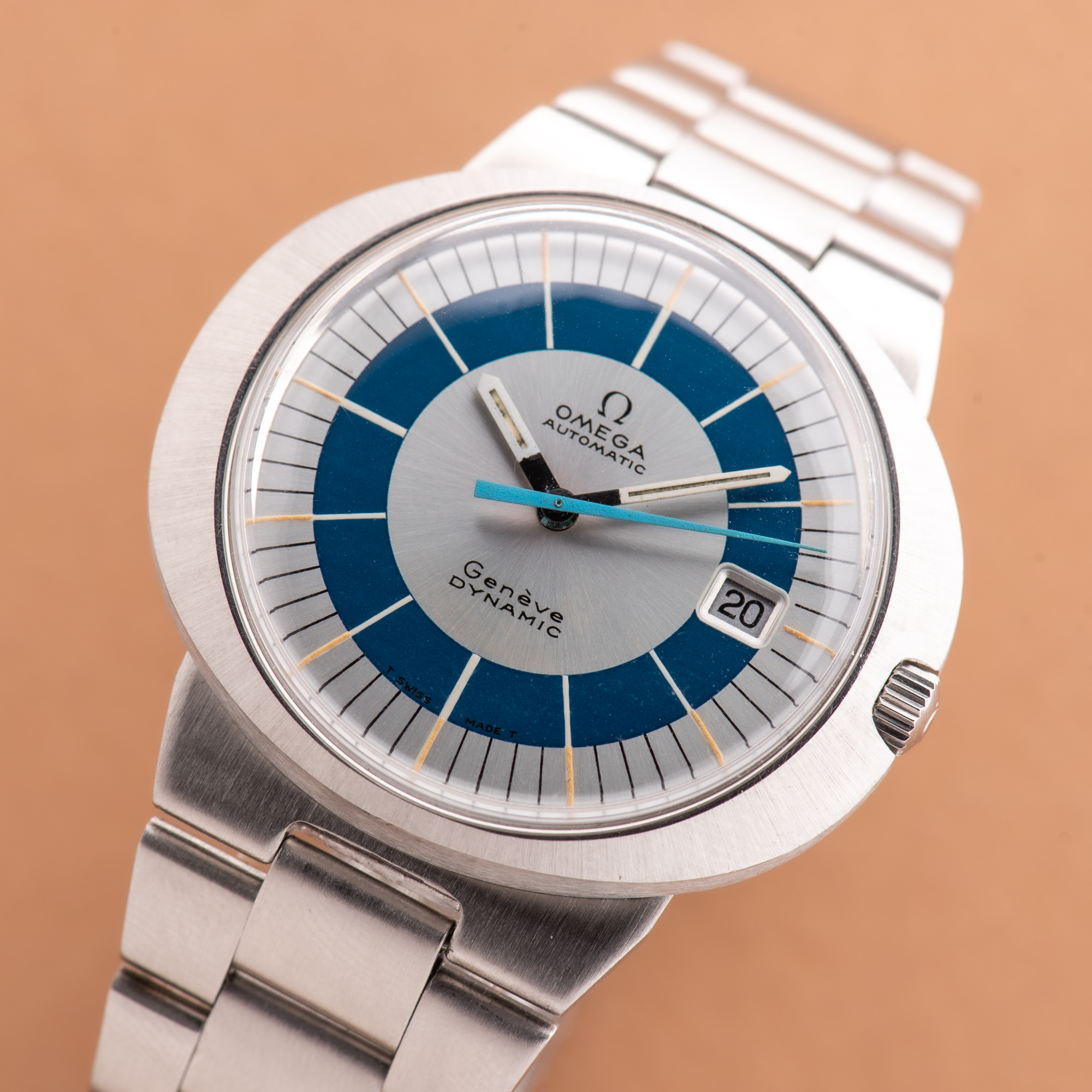 View of Omega Genève Dynamic Automatic White Blue Dial from 1969 Ref 166.039