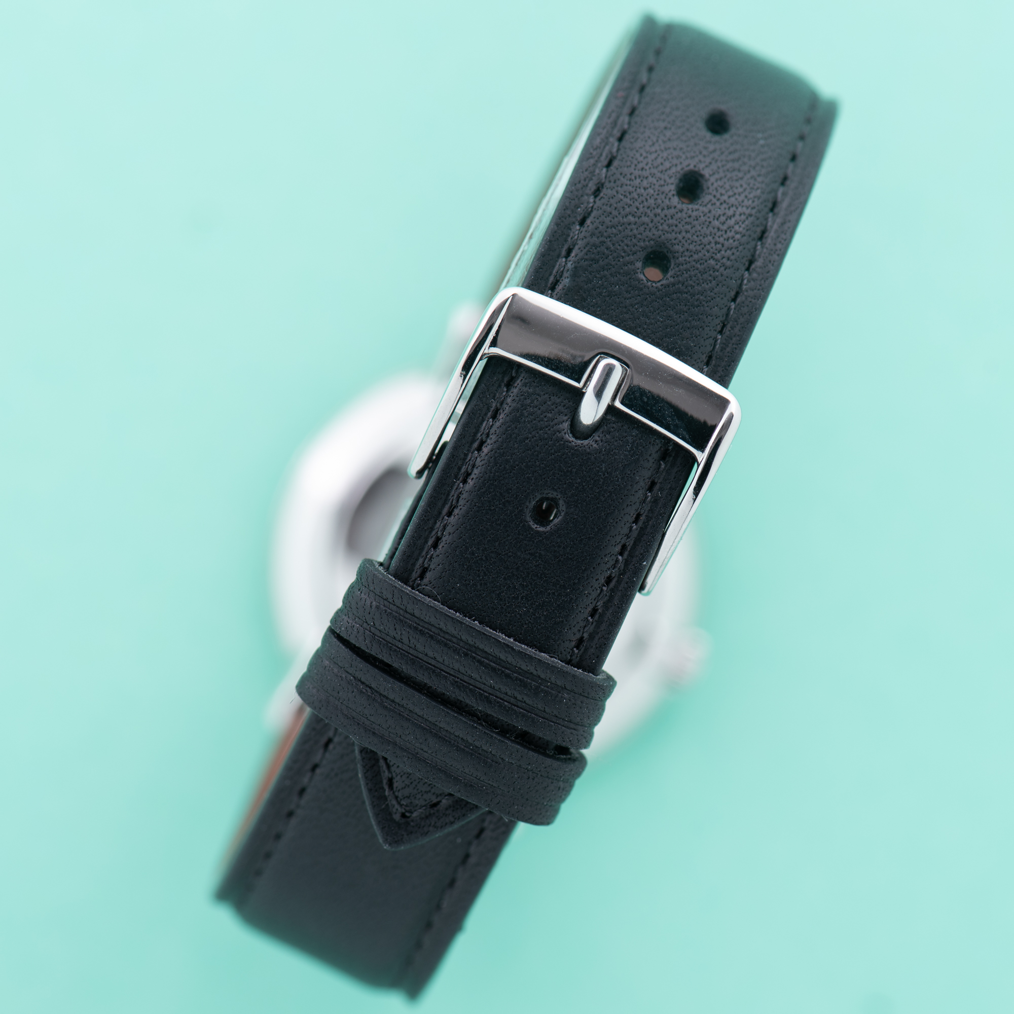 Zicht op Omega De Ville Dress Watch Grey Dial Steel Ref 111.0107