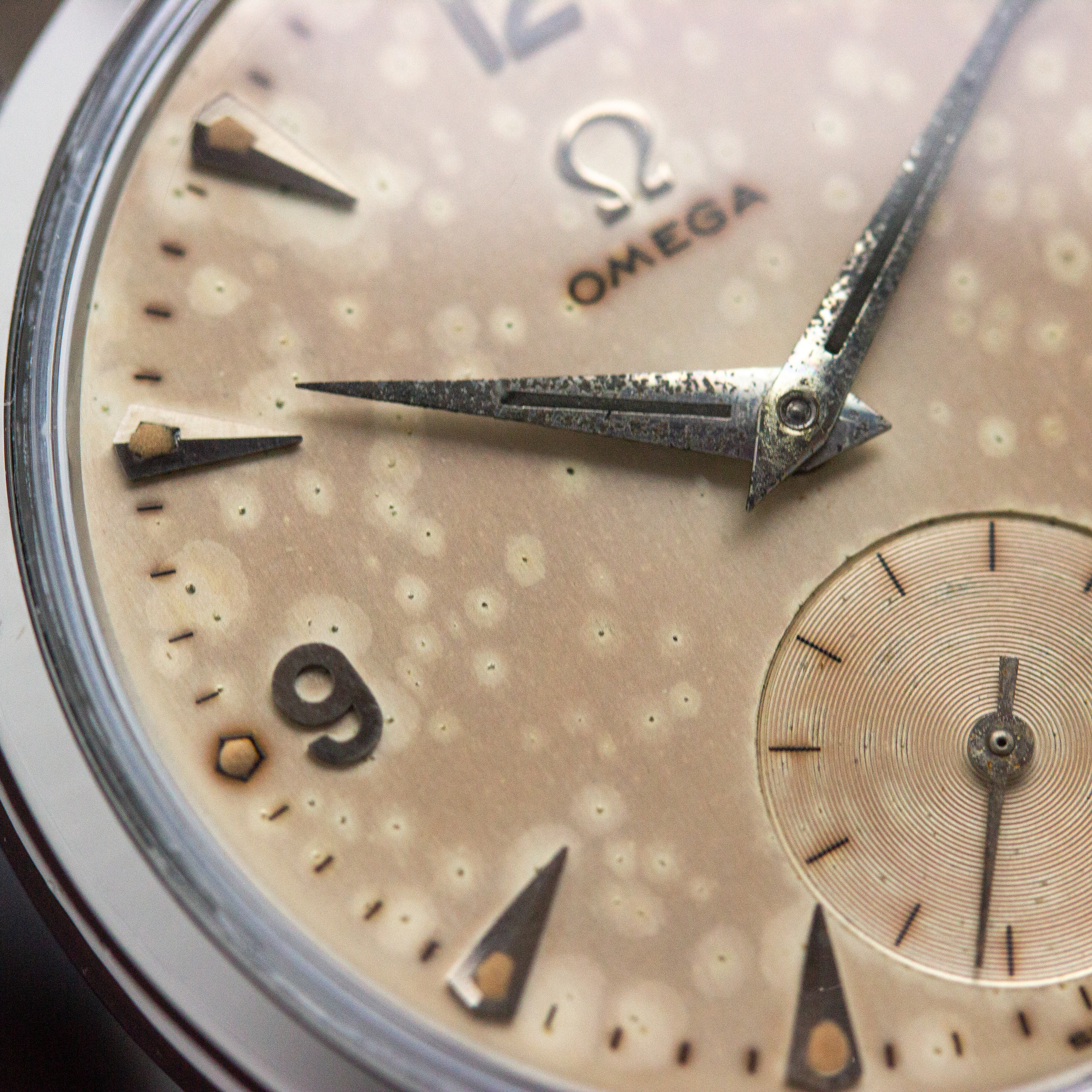 View of Omega Pre-Seamaster Dress Sub Second Ref 2639 from 1951