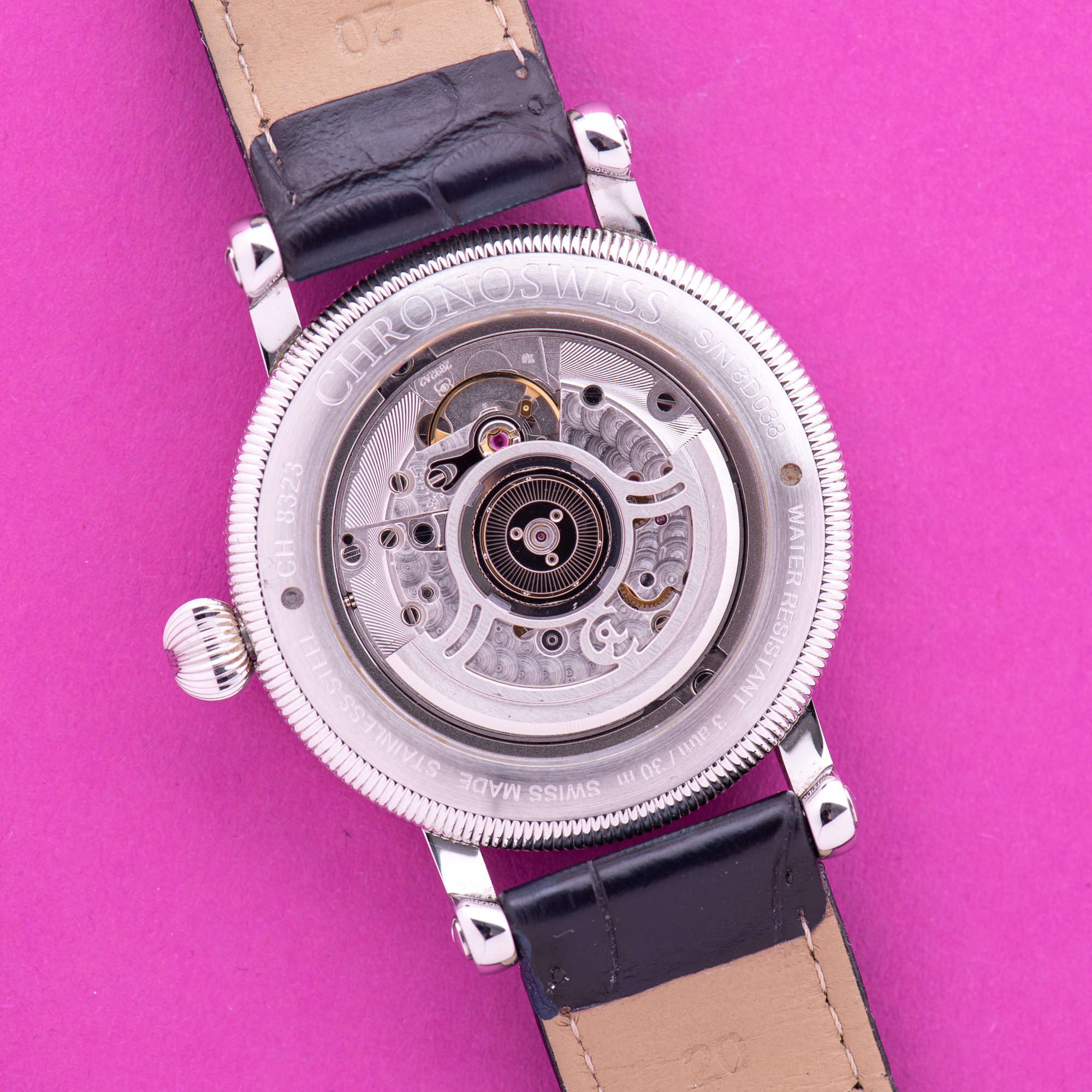 Vue de ChronoSwiss Regulator Jumping Hour Full Set Réf CH-8323