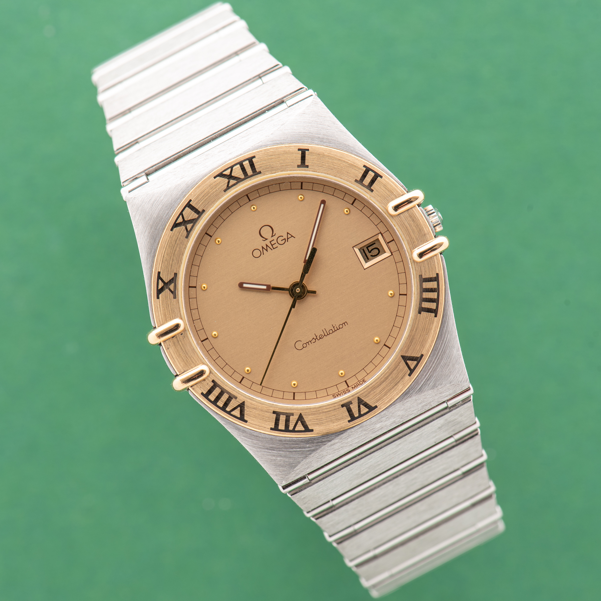 View of Omega Constellation 18K Gold Bezel Date From 1991 Ref 396.1080 Full set