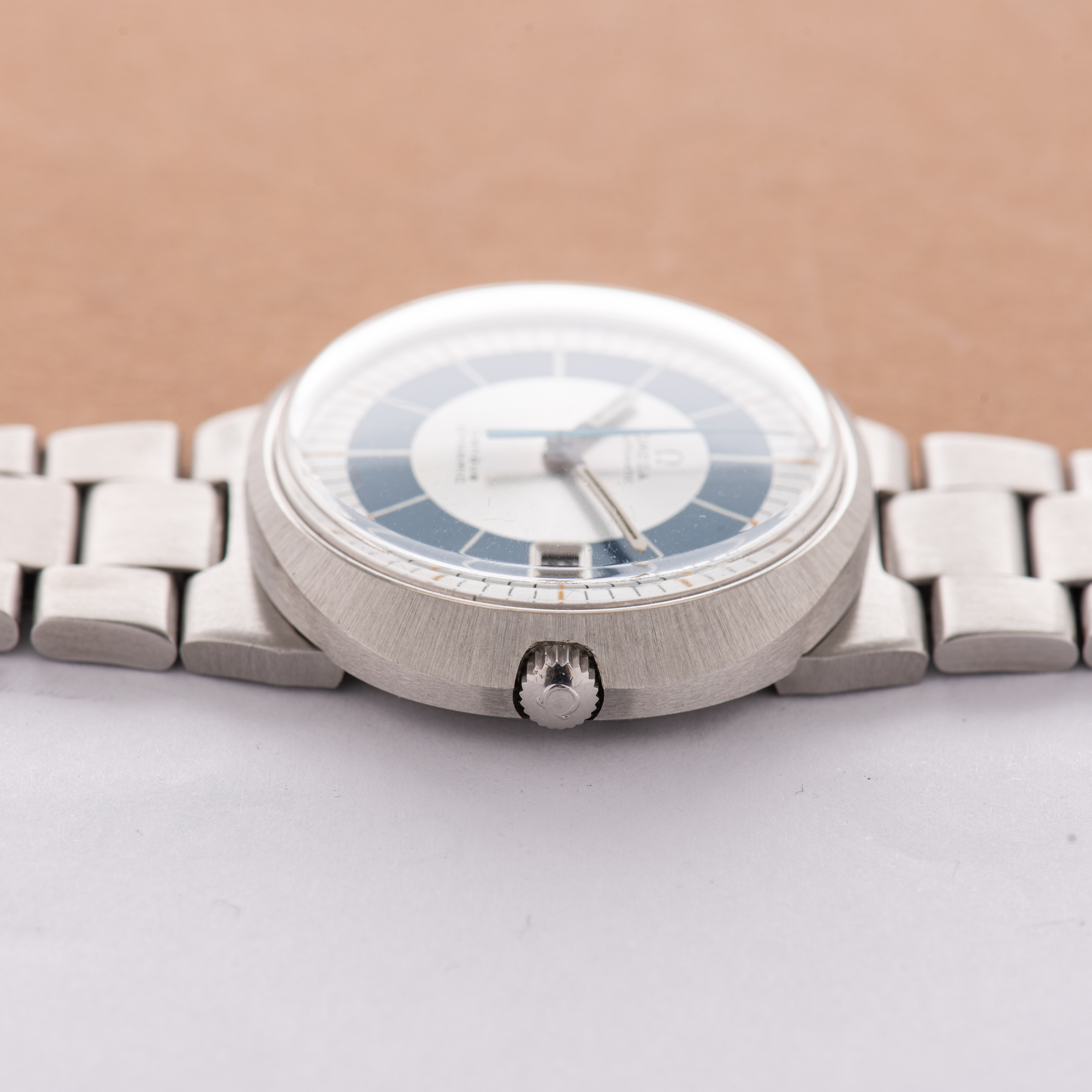 View of Omega Genève Dynamic Automatic White Blue Dial from 1969 Ref 166.039
