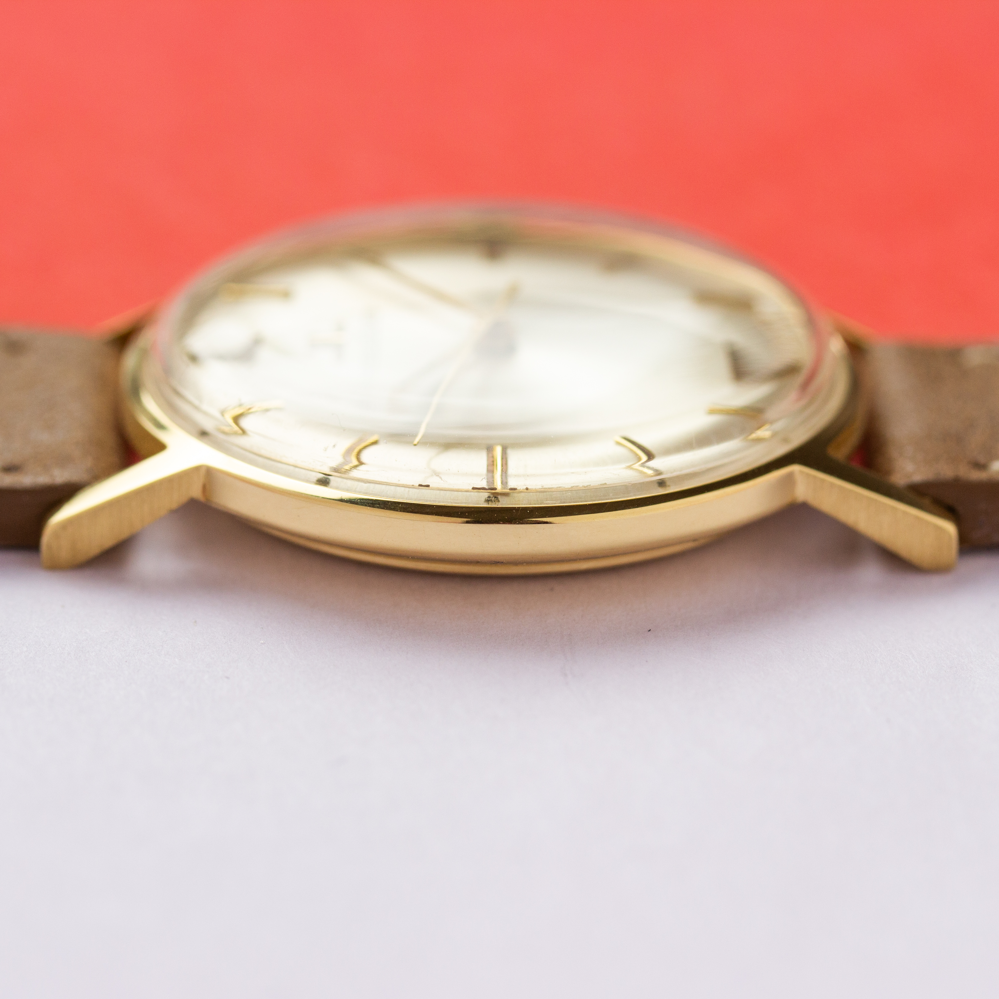 Vue de Jaeger LeCoultre Dress centre seconds 18K Rare monobloc Réf 21002