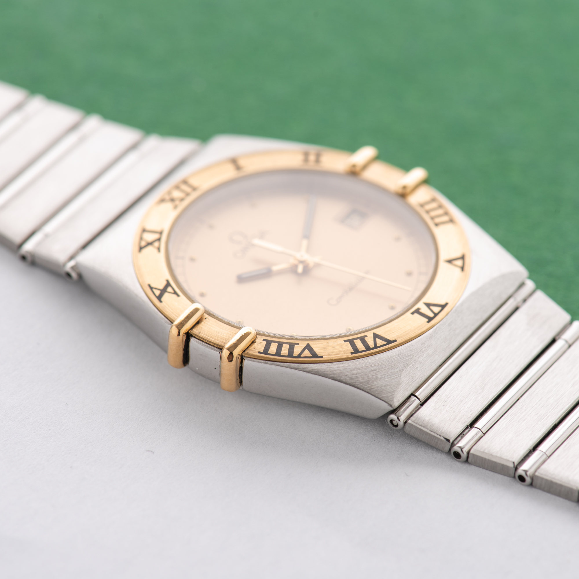 View of Omega Constellation 18K Gold Bezel Date From 1991 Ref 396.1080 Full set