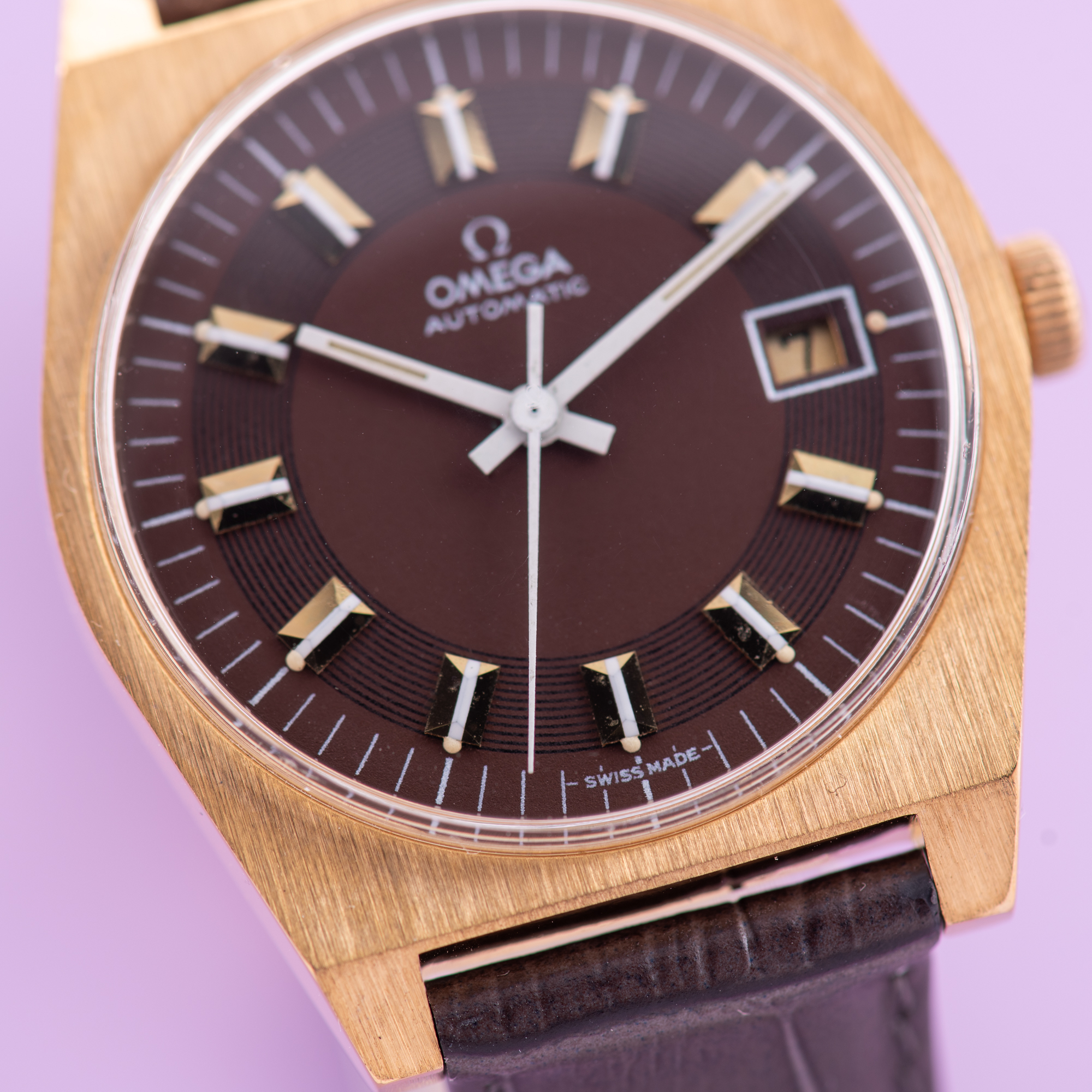 Zicht op Omega Automatic Brown 'Rail' Dial Zeldzaam vanaf 1971 Ref 166.018