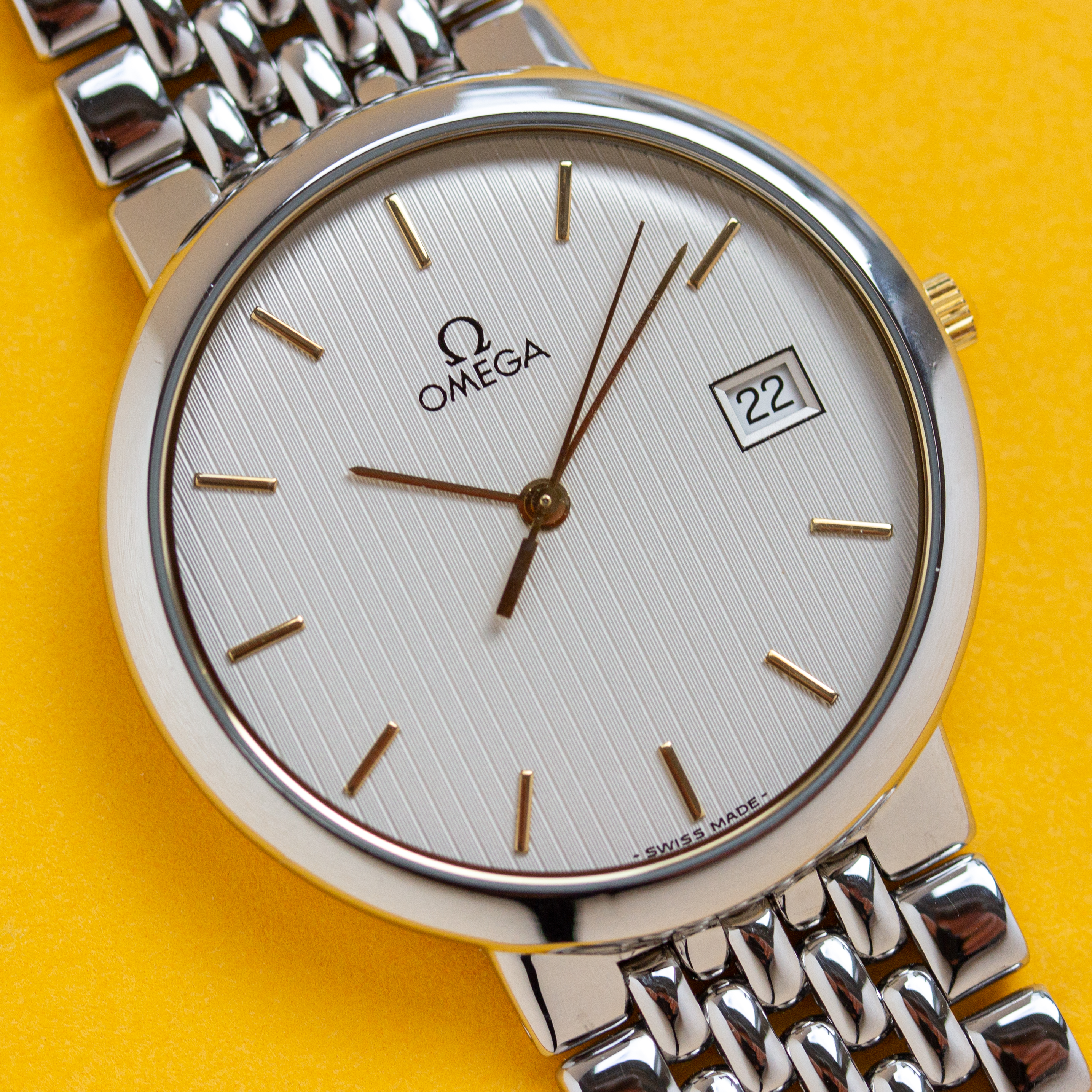 Zicht op Omega De Ville Quartz Referentie 396.1012