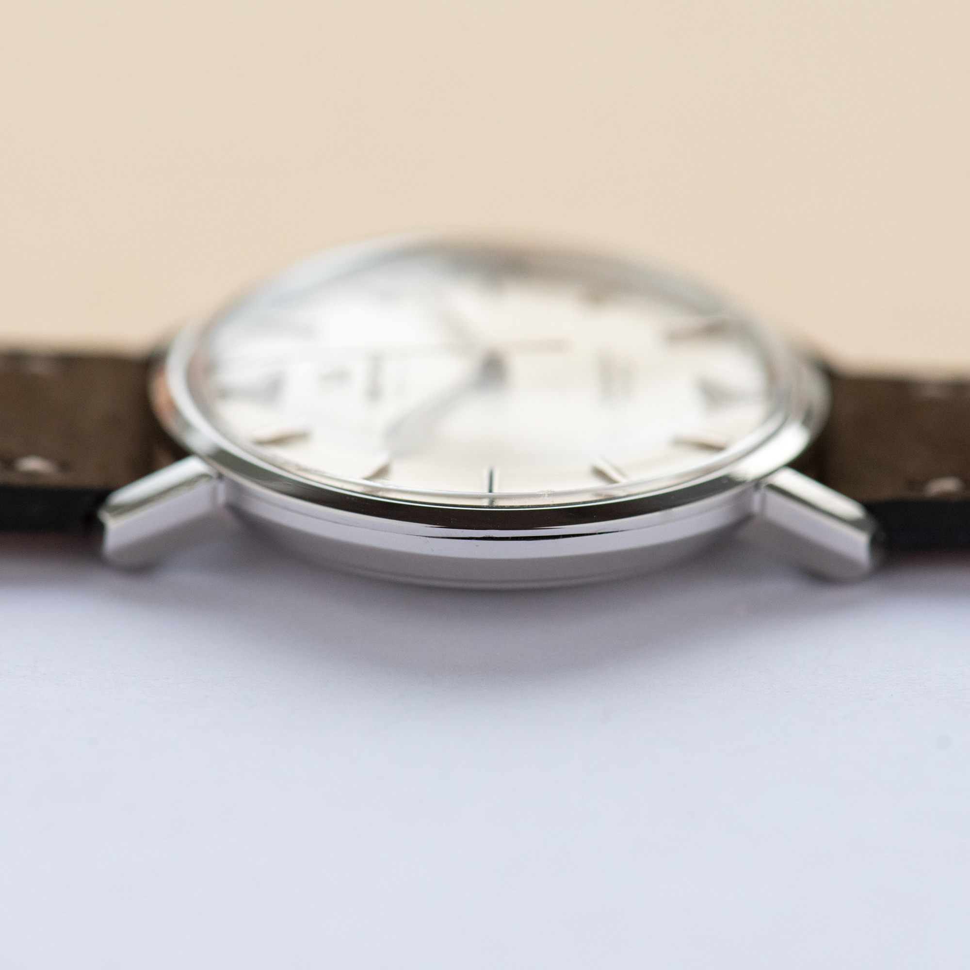 View of Omega Seamaster De Ville Automatic Réf 165.020