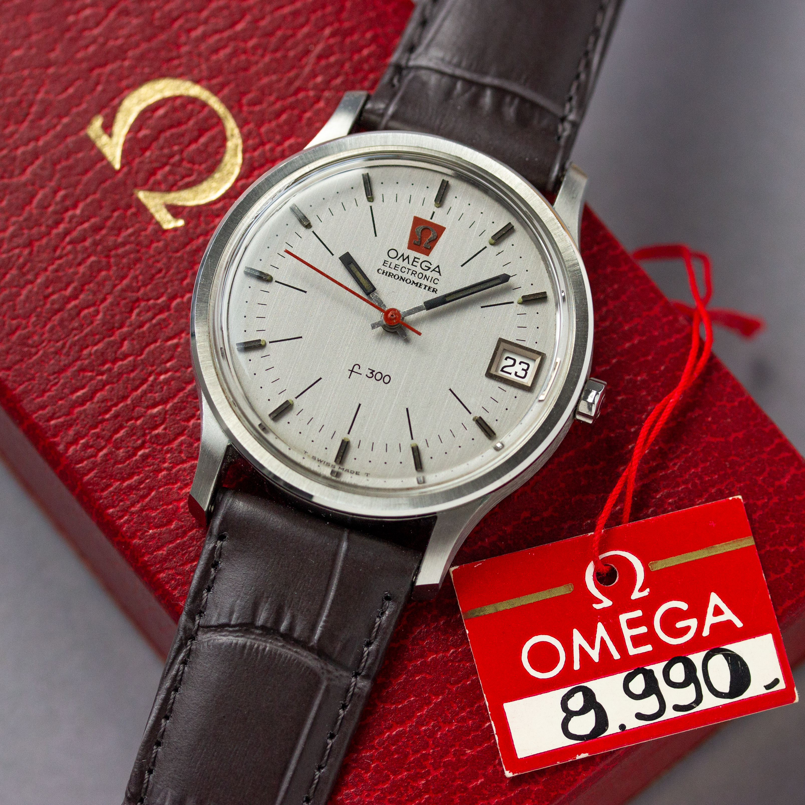 Zicht op Omega Constellation Electronic F300 NOS Ref 198.003 vanaf 1970