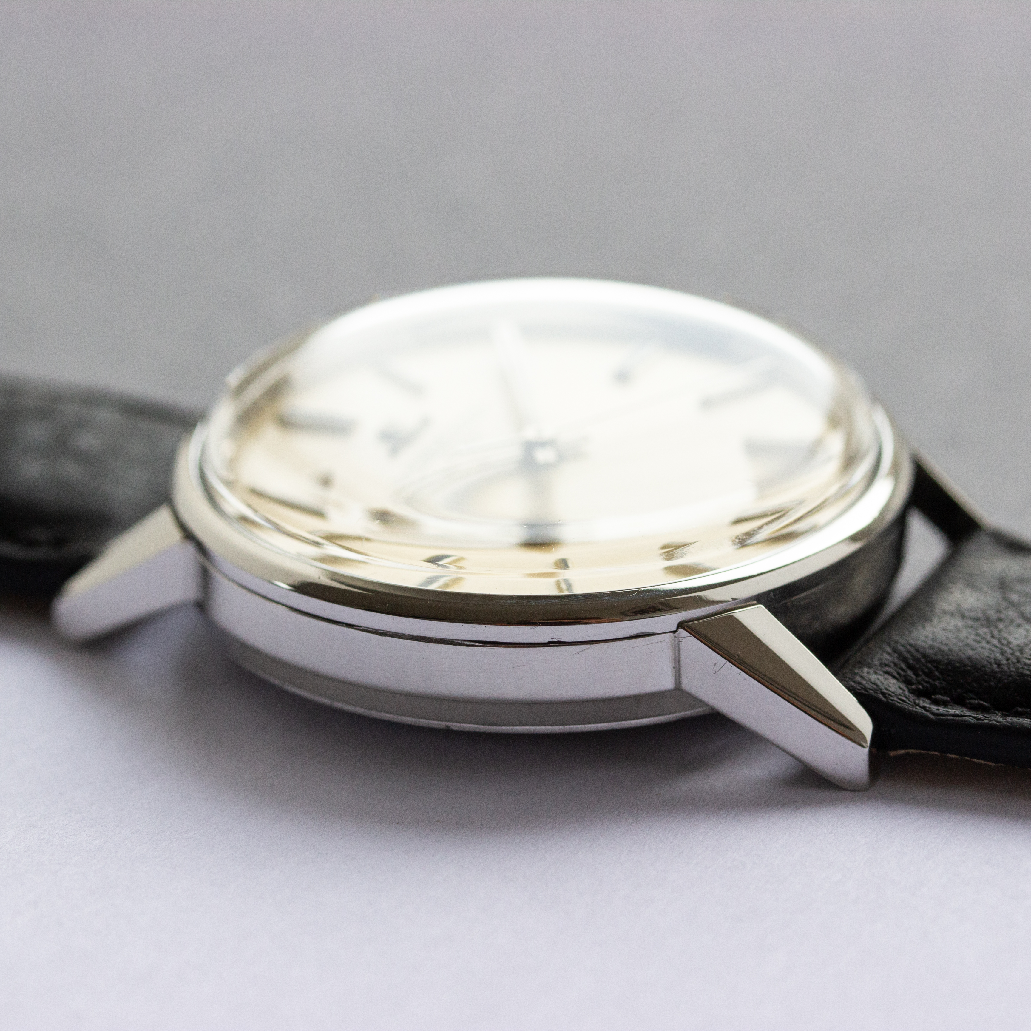 Vue de Jaeger Lecoultre Club Dress centre second Steel Réf 200105