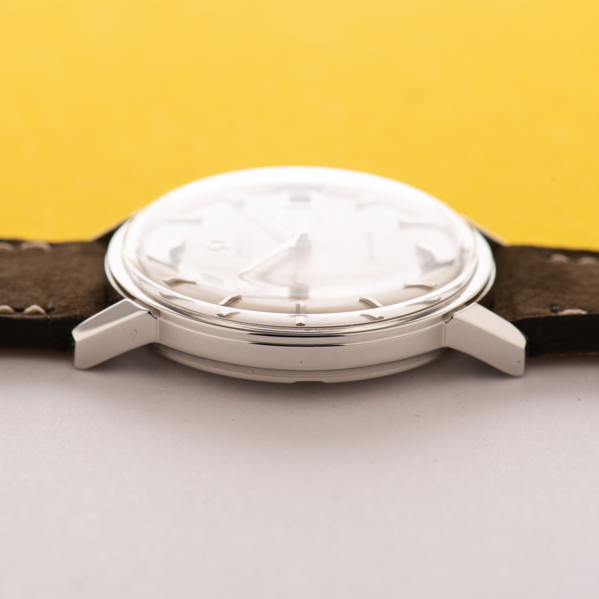Vue de Omega Seamaster Automatic Date from 1965 Réf 166.002