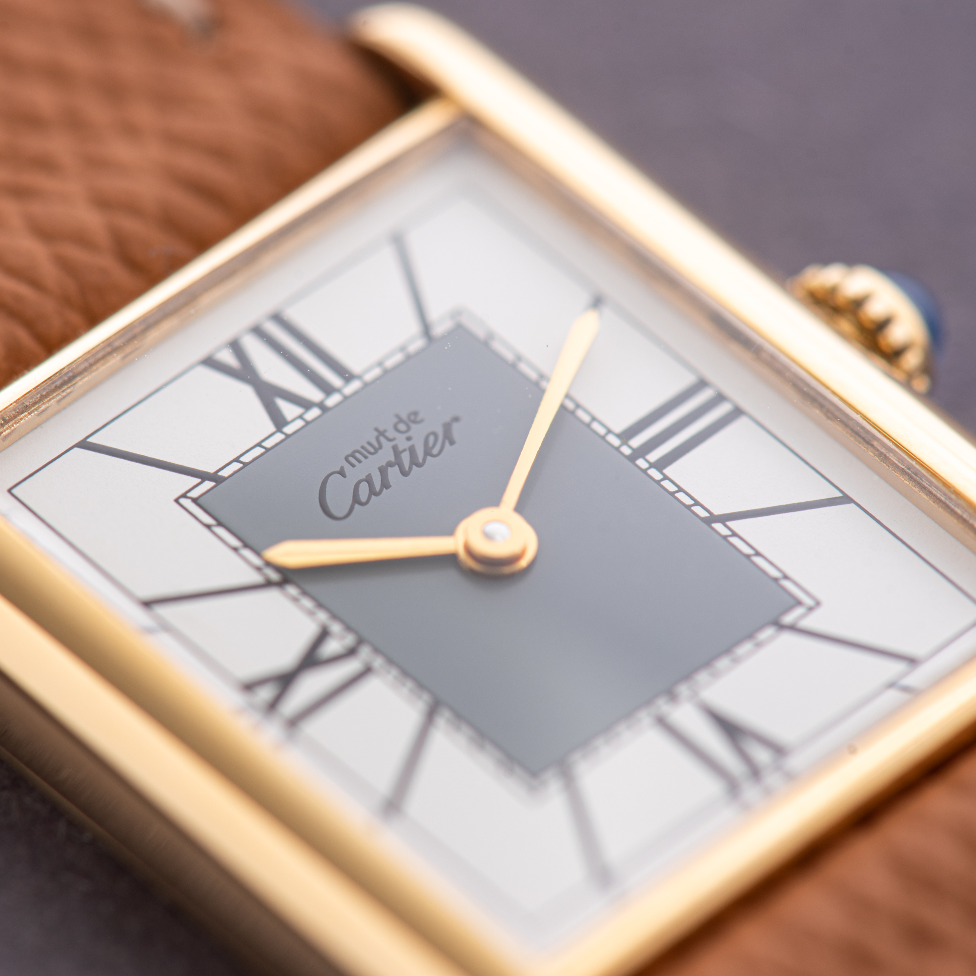 View of Cartier Tank De Must Vermeil Grand Large Model Full Set Réf 590005
