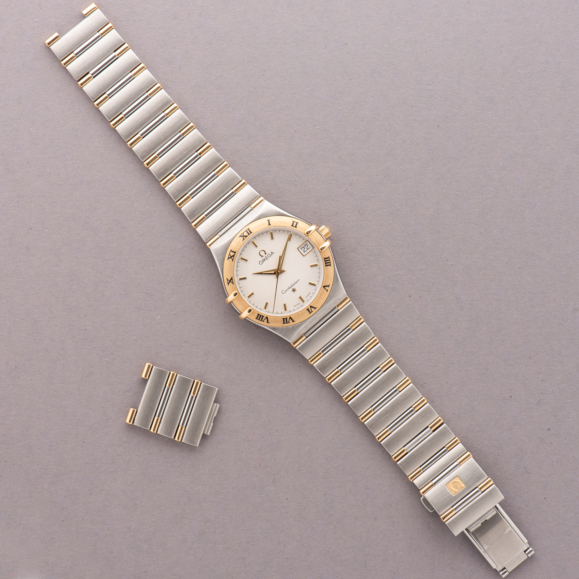 View of Omega Constellation Quartz Gold Steel Half bar from 1995 Réf 1312.30.00