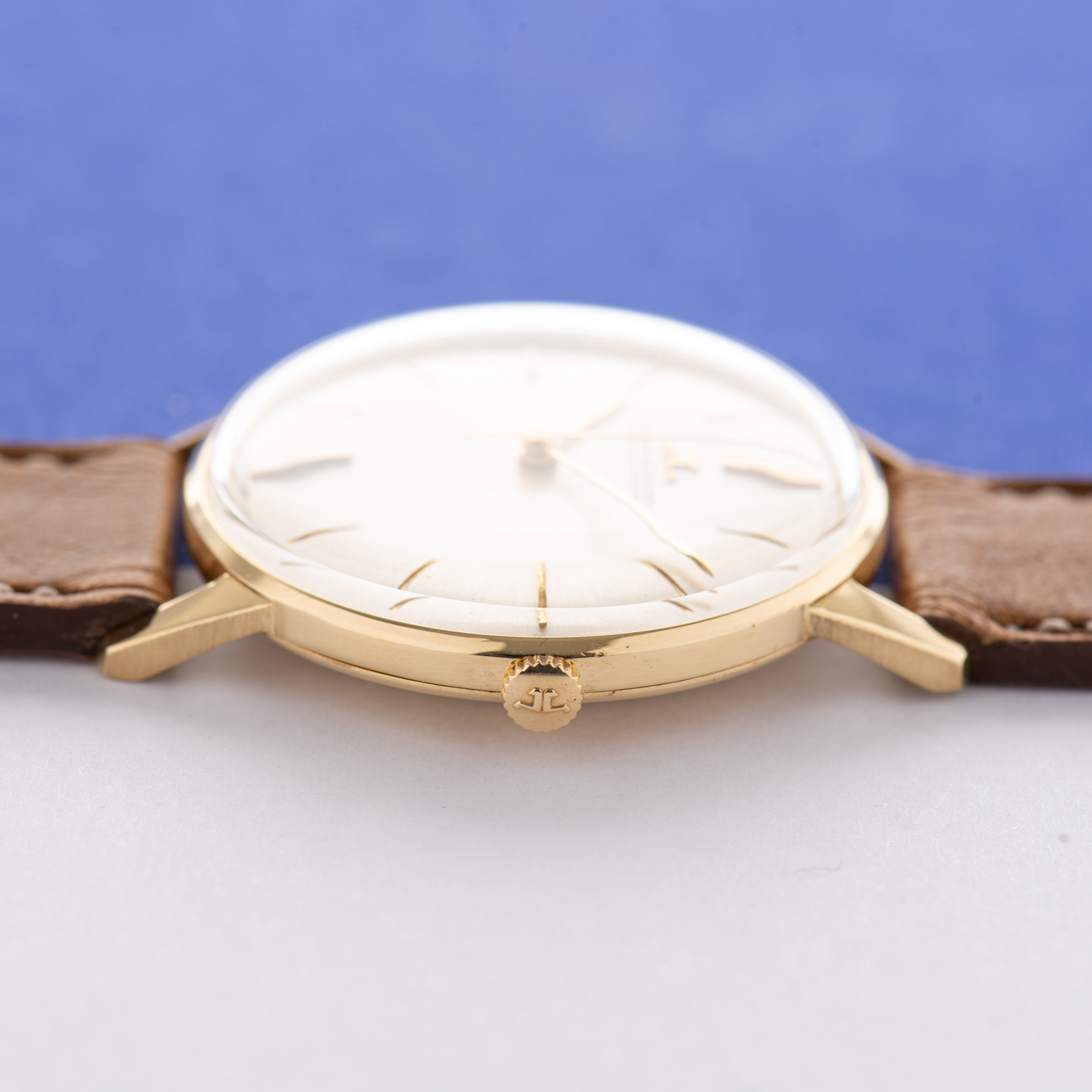 View of Jaeger LeCoultre Dress centre seconds 18k gold 1967 Ref 20002