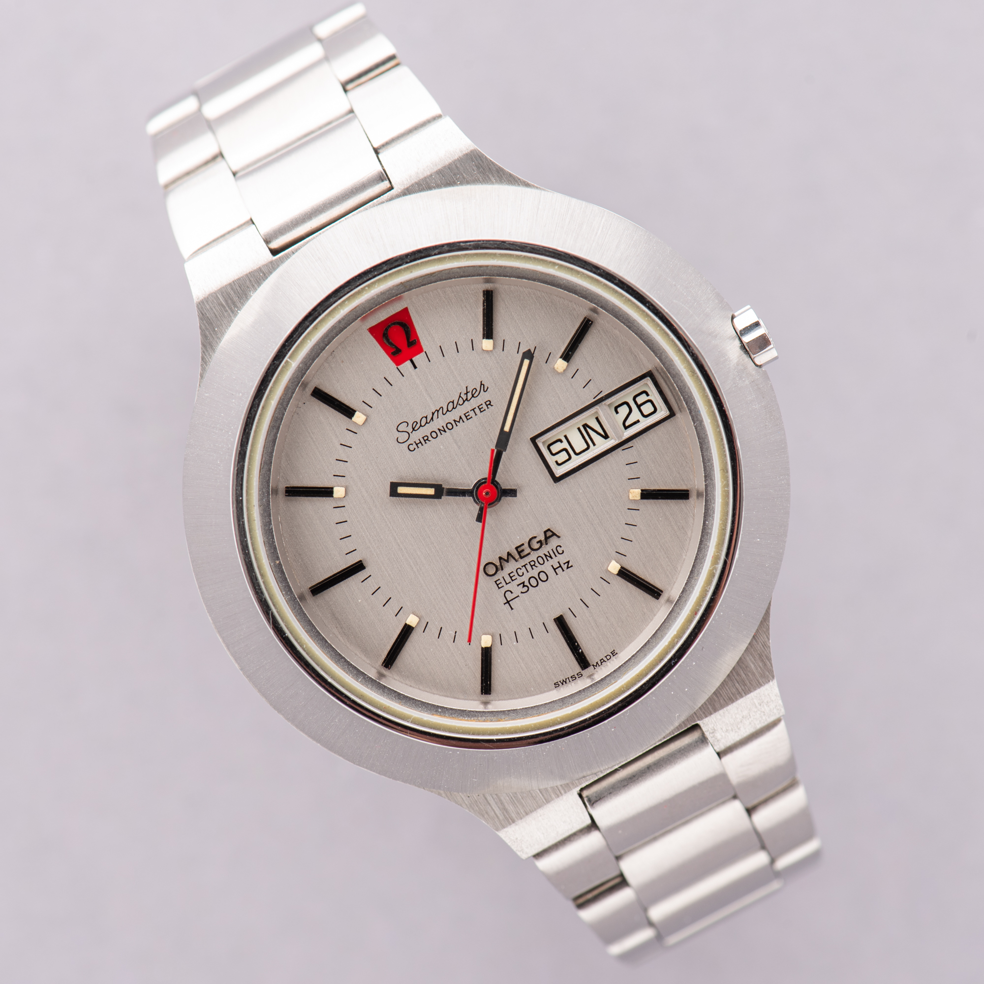 View of Omega Seamaster Electronic Chronometer F300Hz DayDate Full Set 1974 Réf 198.0018