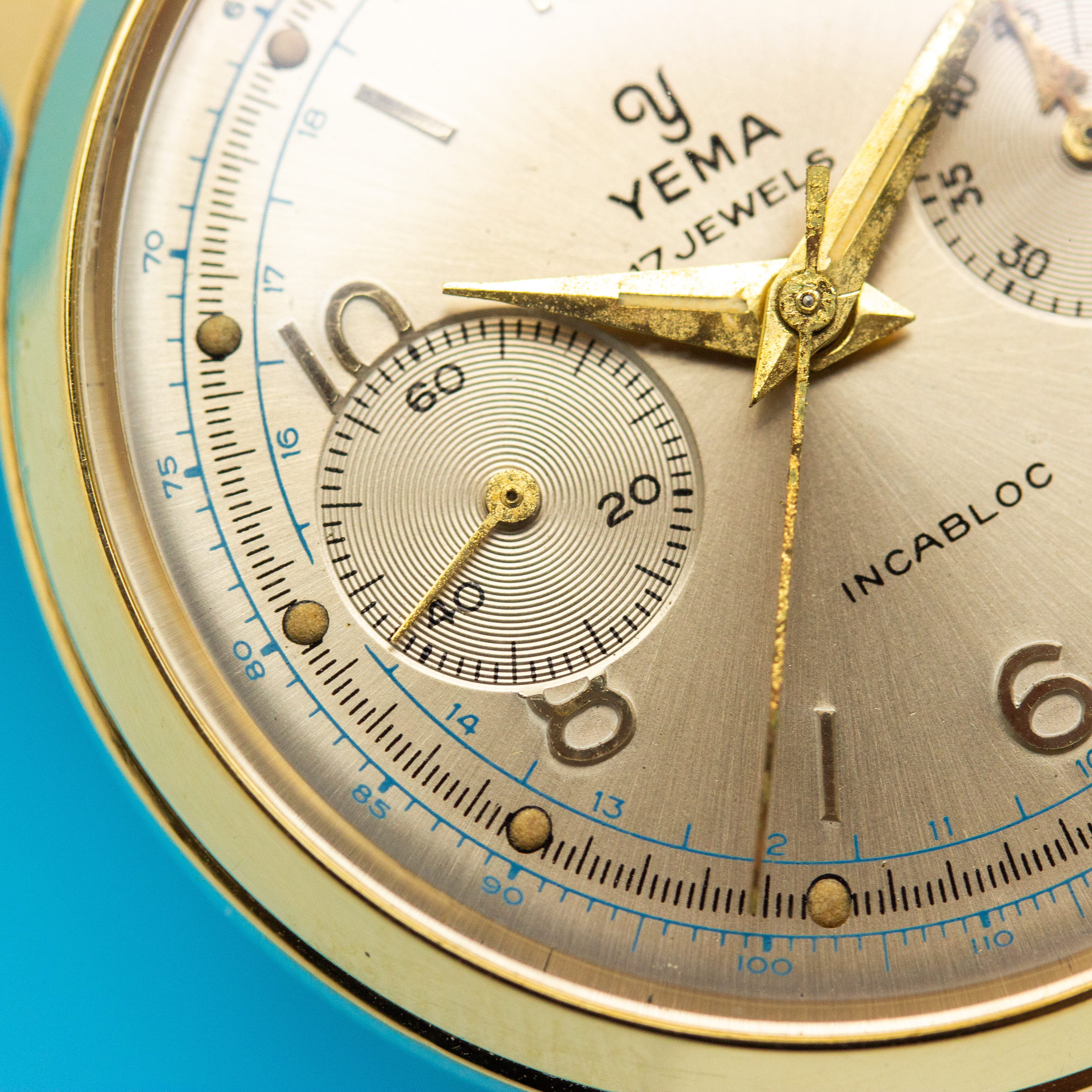 Vue de Yema 17 Jewels Valjoux 92 chronograph Incabloc waterproof Référence 804403